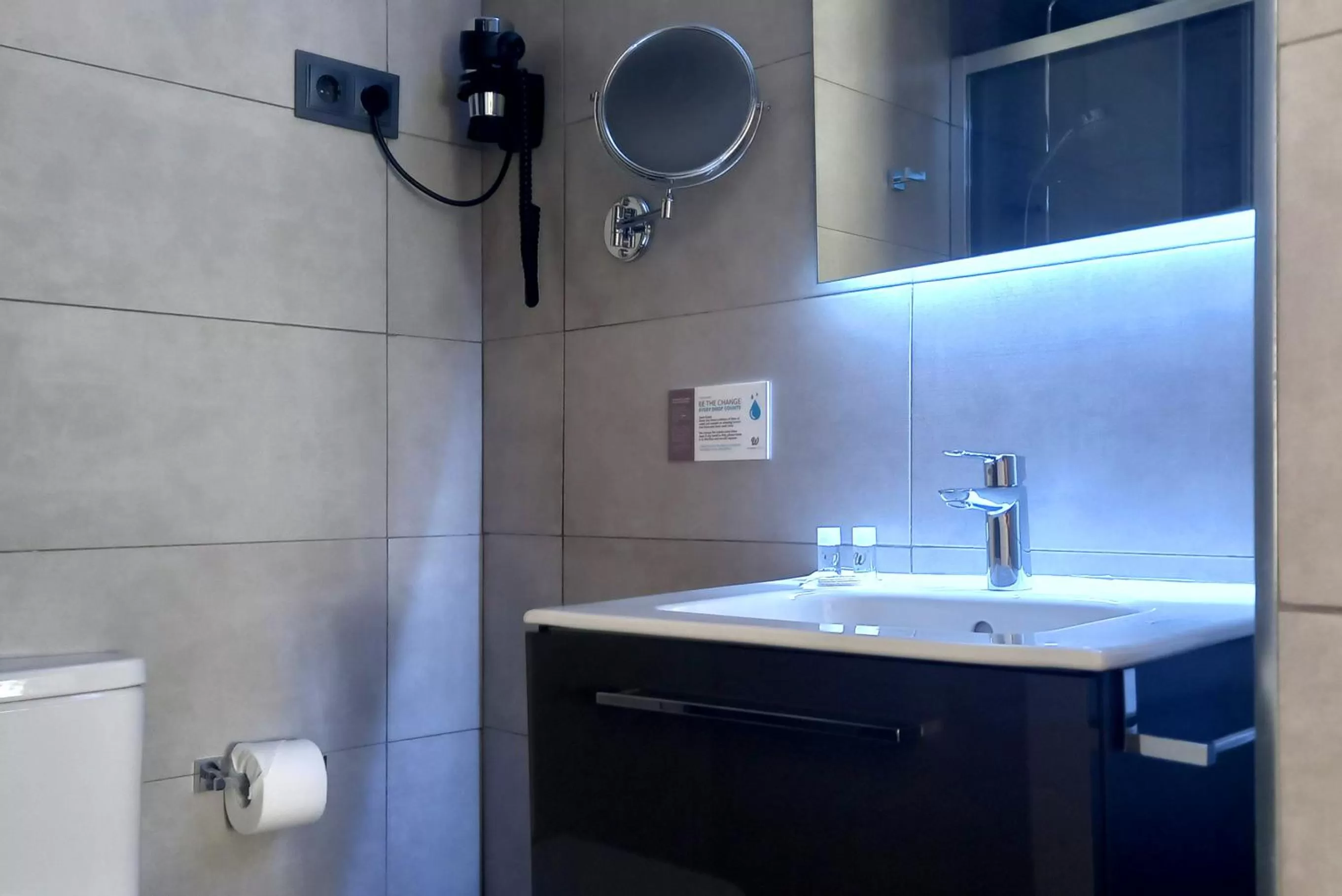 Bathroom in Woohoo Rooms Hortaleza