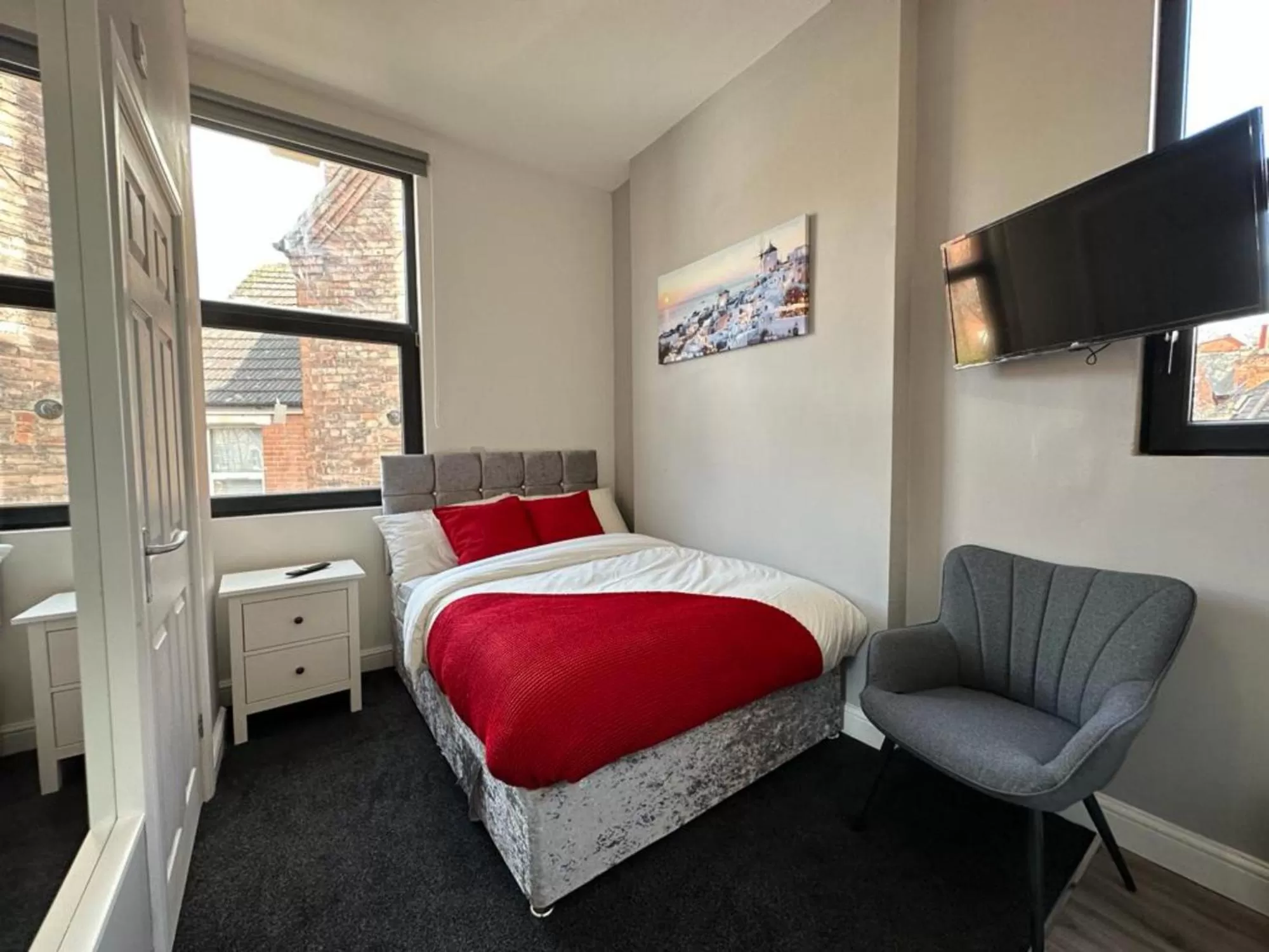 Bed in The Fishpond - Premier Nottingham Studios