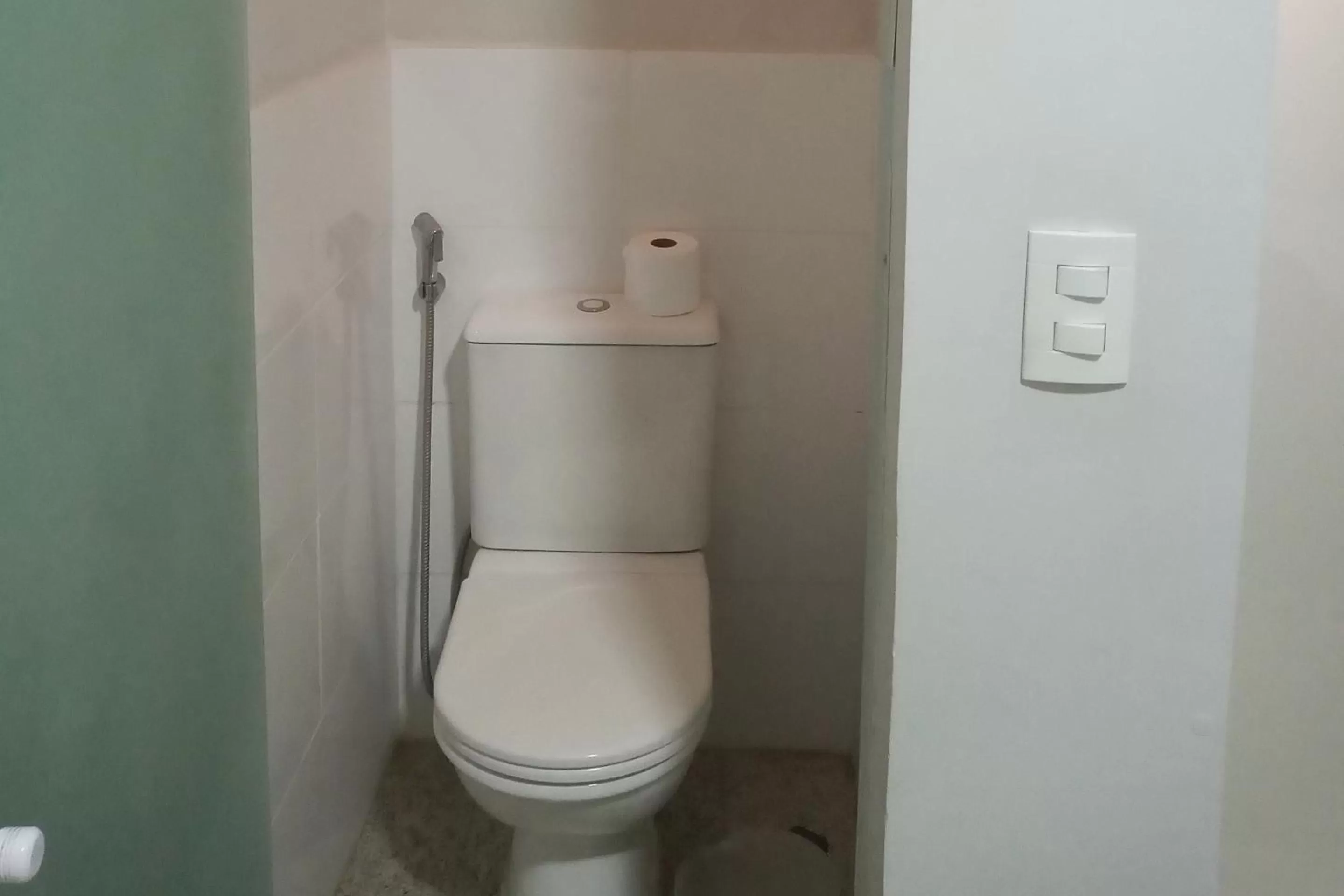 Bathroom in Compacto Hotel