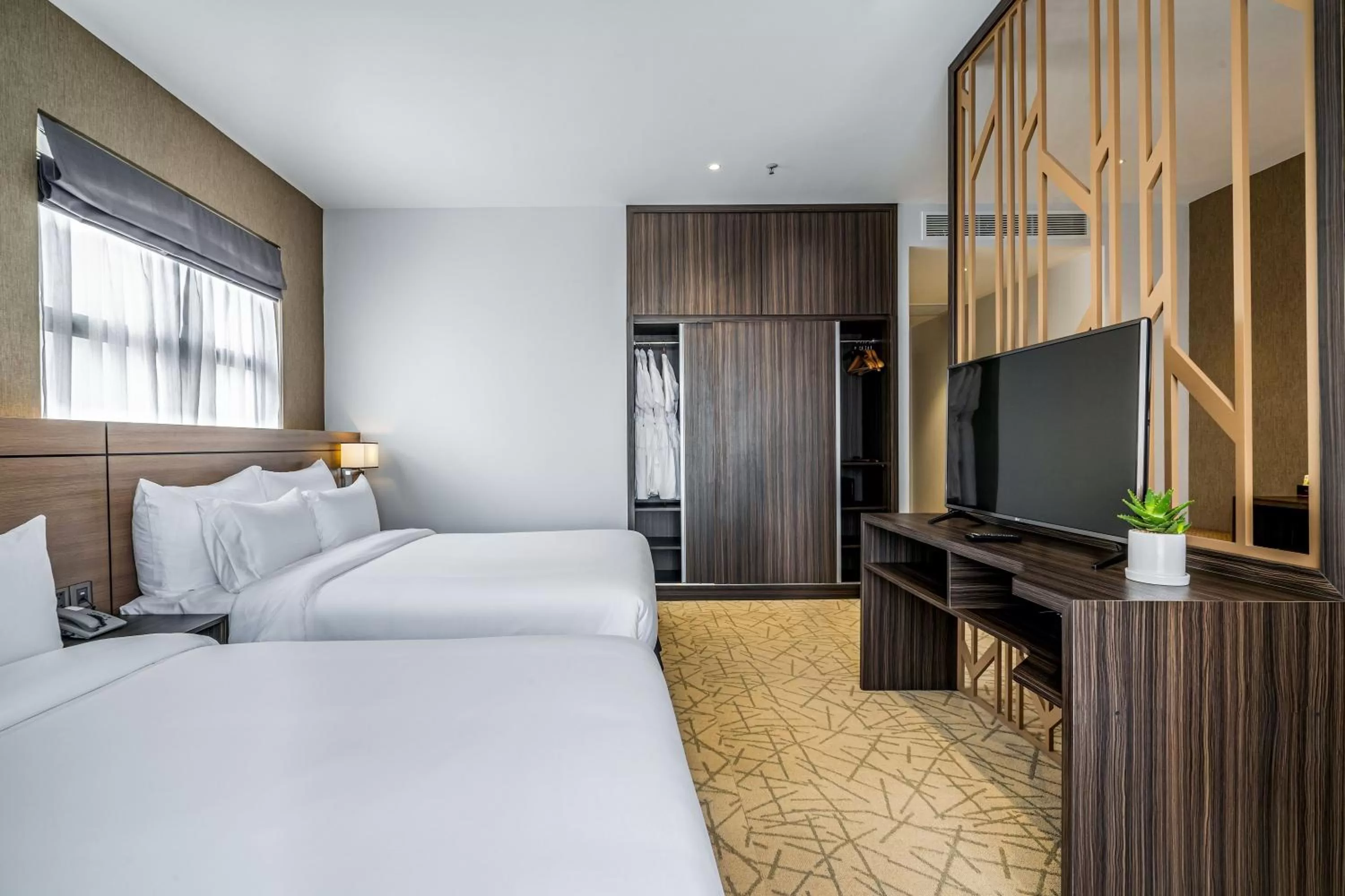 Bedroom, Bed in The Cap Hotel