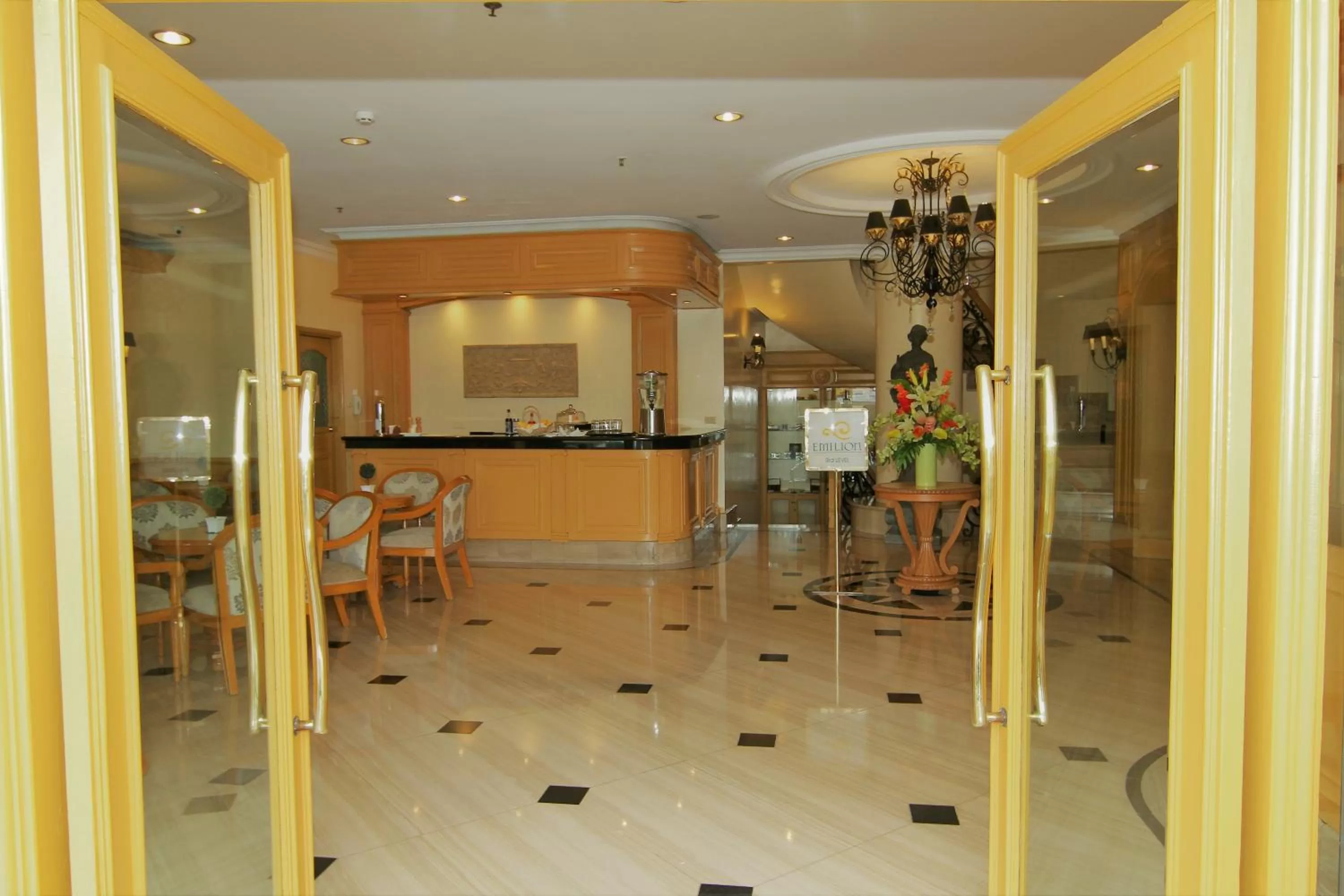 The Grand Dame Hotel