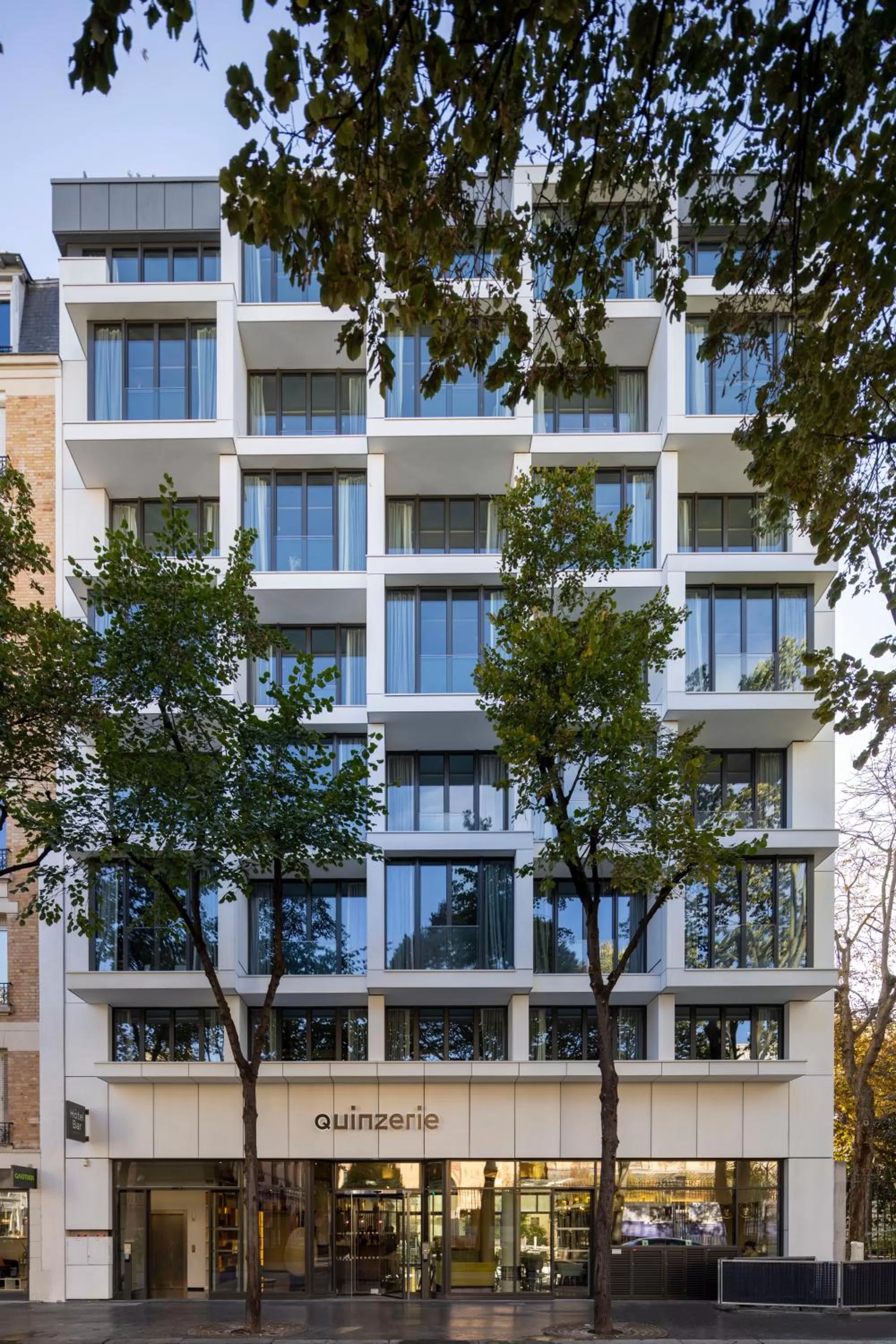 Facade/entrance in Quinzerie hôtel
