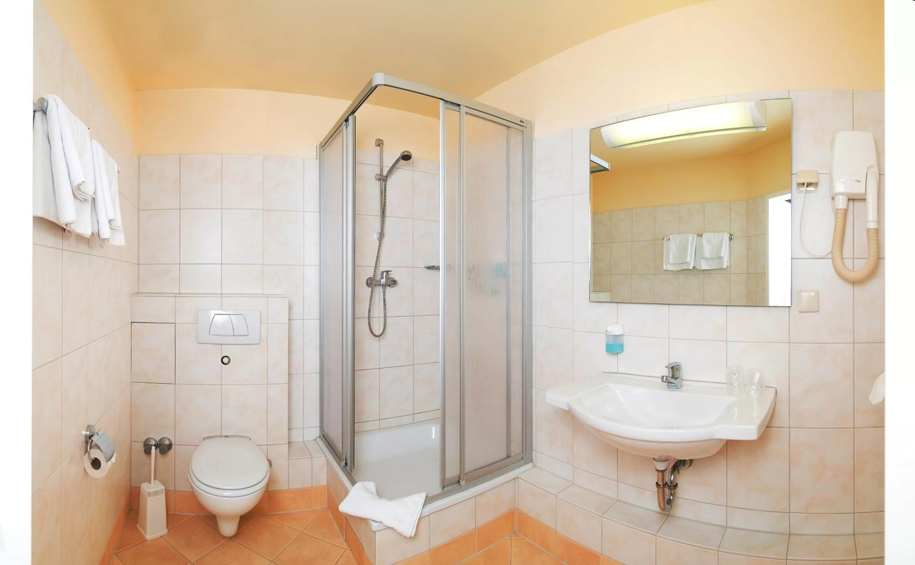 Bathroom in Kurfürst am Kurfürstendamm