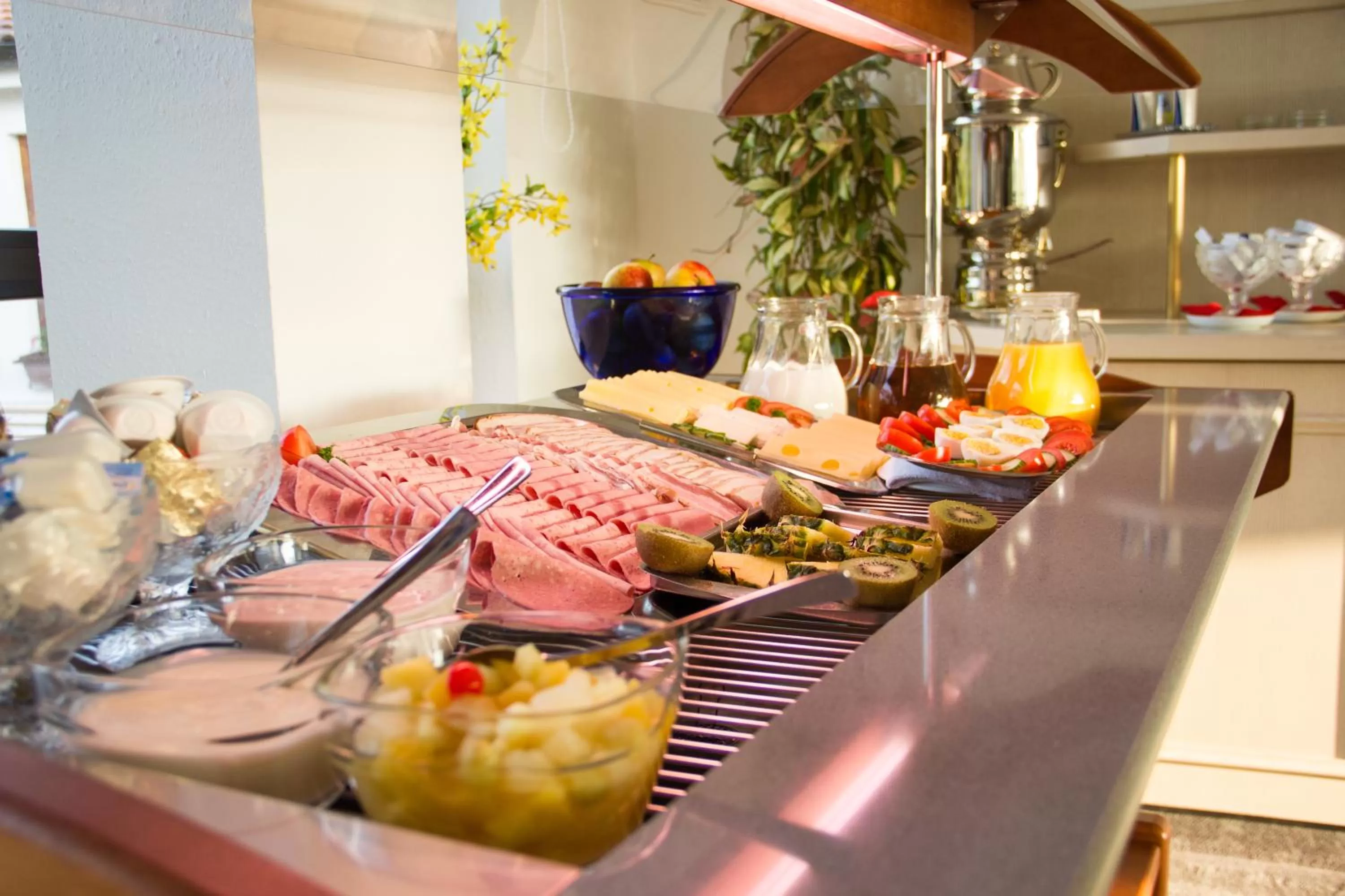 Food and drinks in Hotel Sonnenkeller