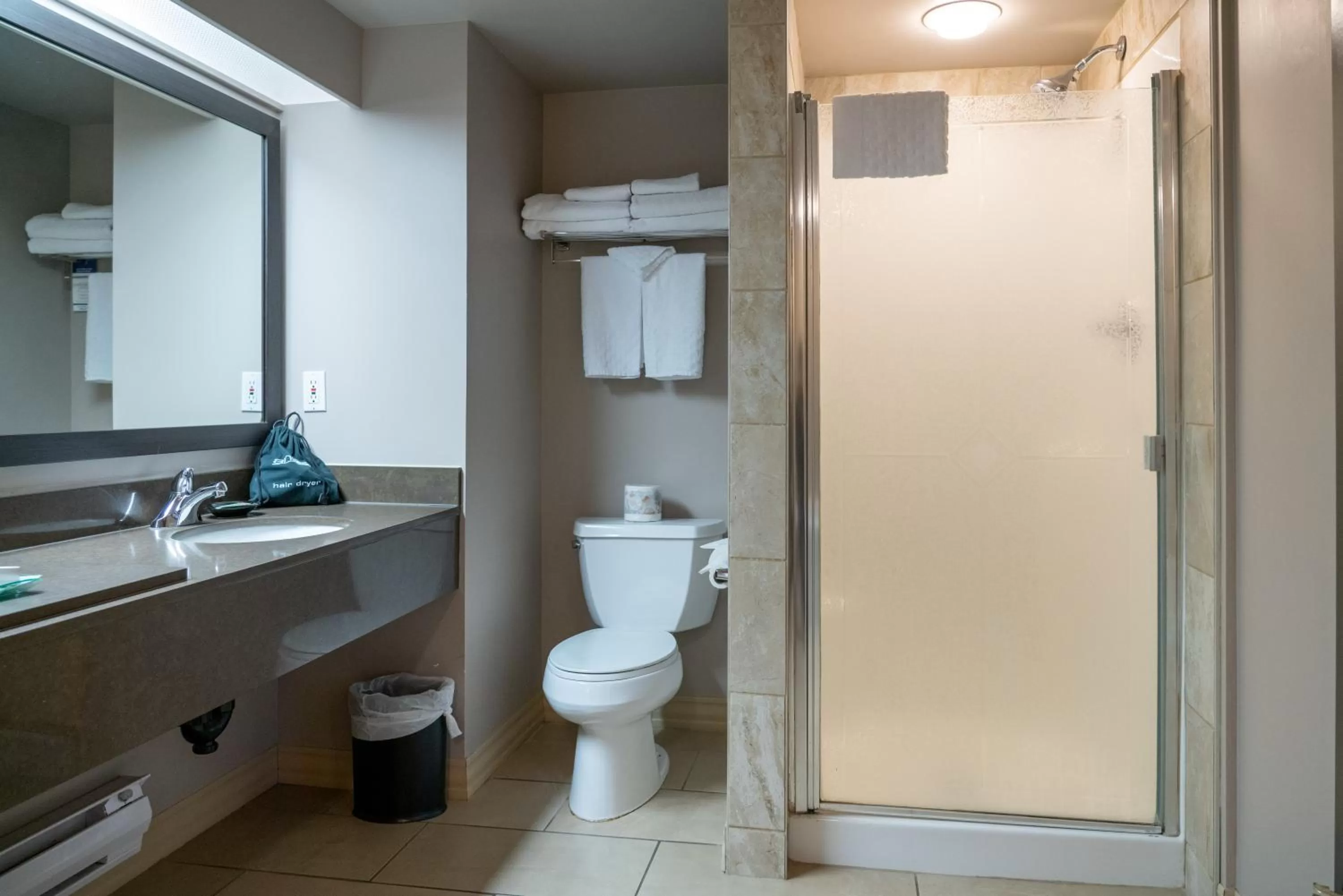 Bathroom in Pocaterra Inn & Waterslide