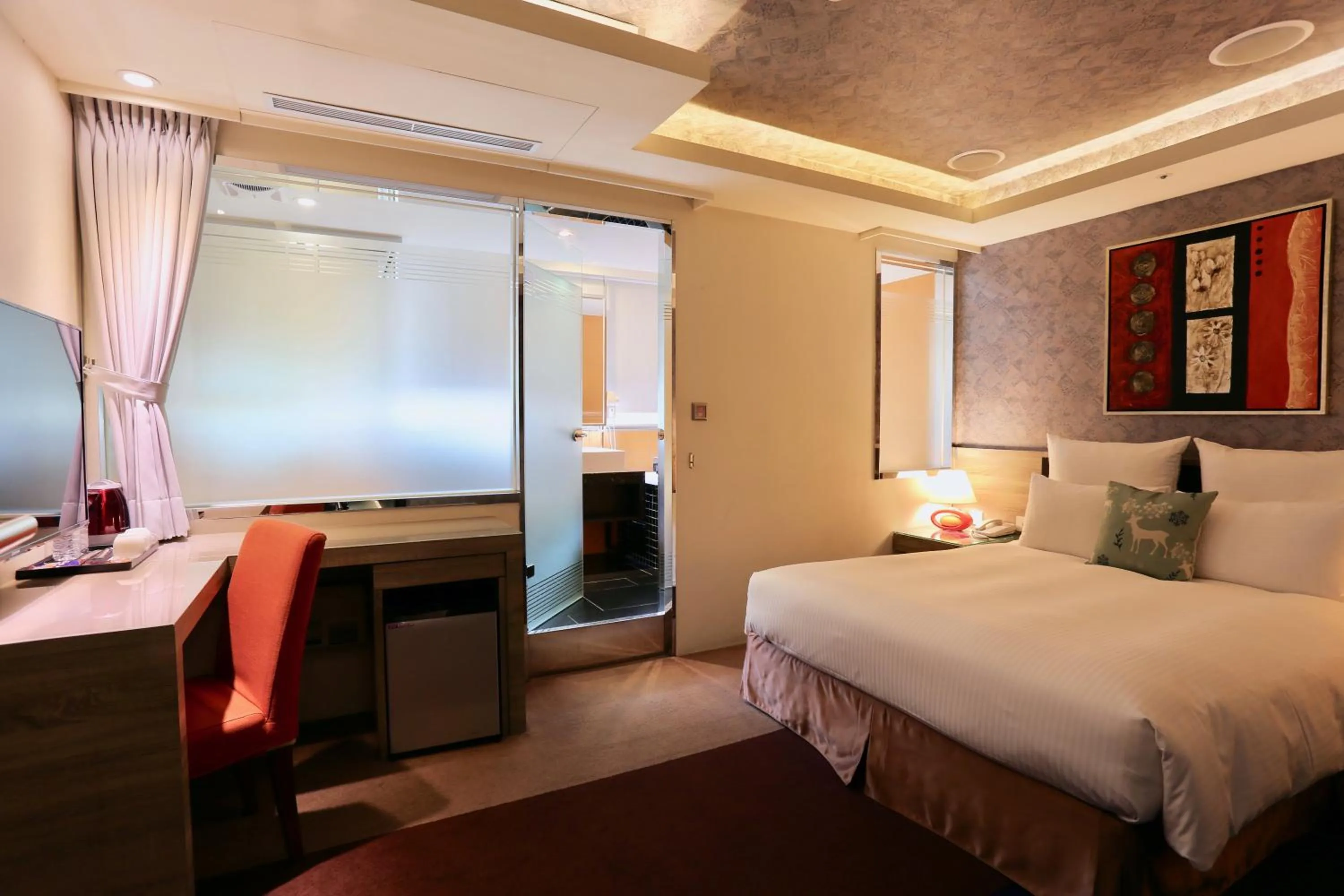Bedroom, Bed in V-one Vogue Hotel