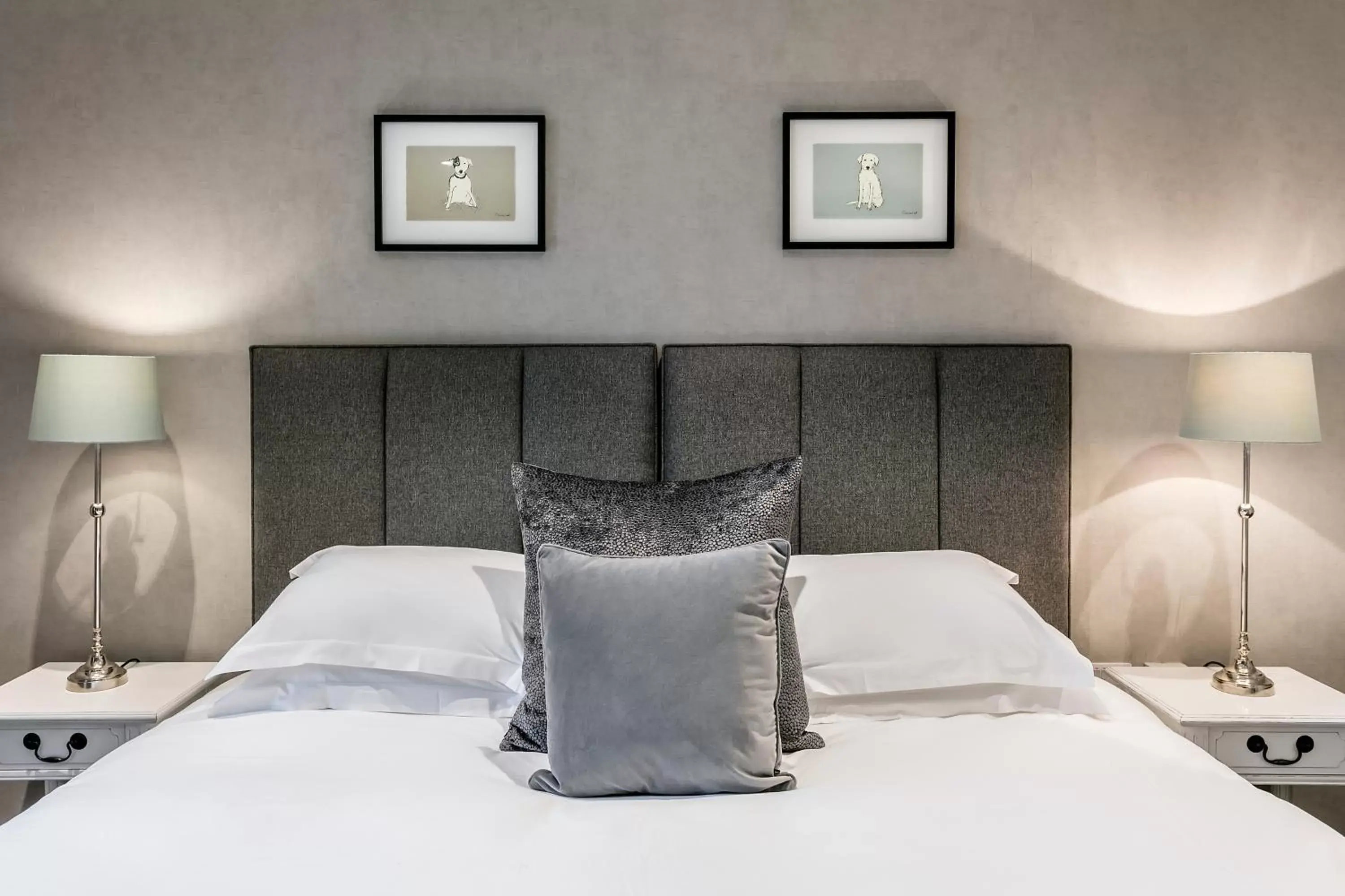 Deluxe King Room in The Lodge @ Carus Green Deluxe King Room in The Lodge @ Carus Green