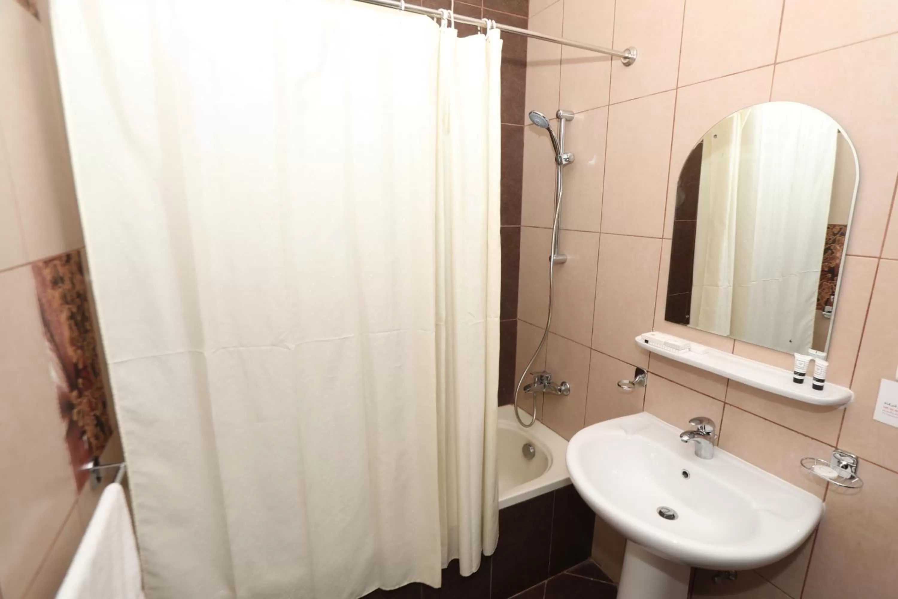 Shower, Bathroom in Samaya Suites