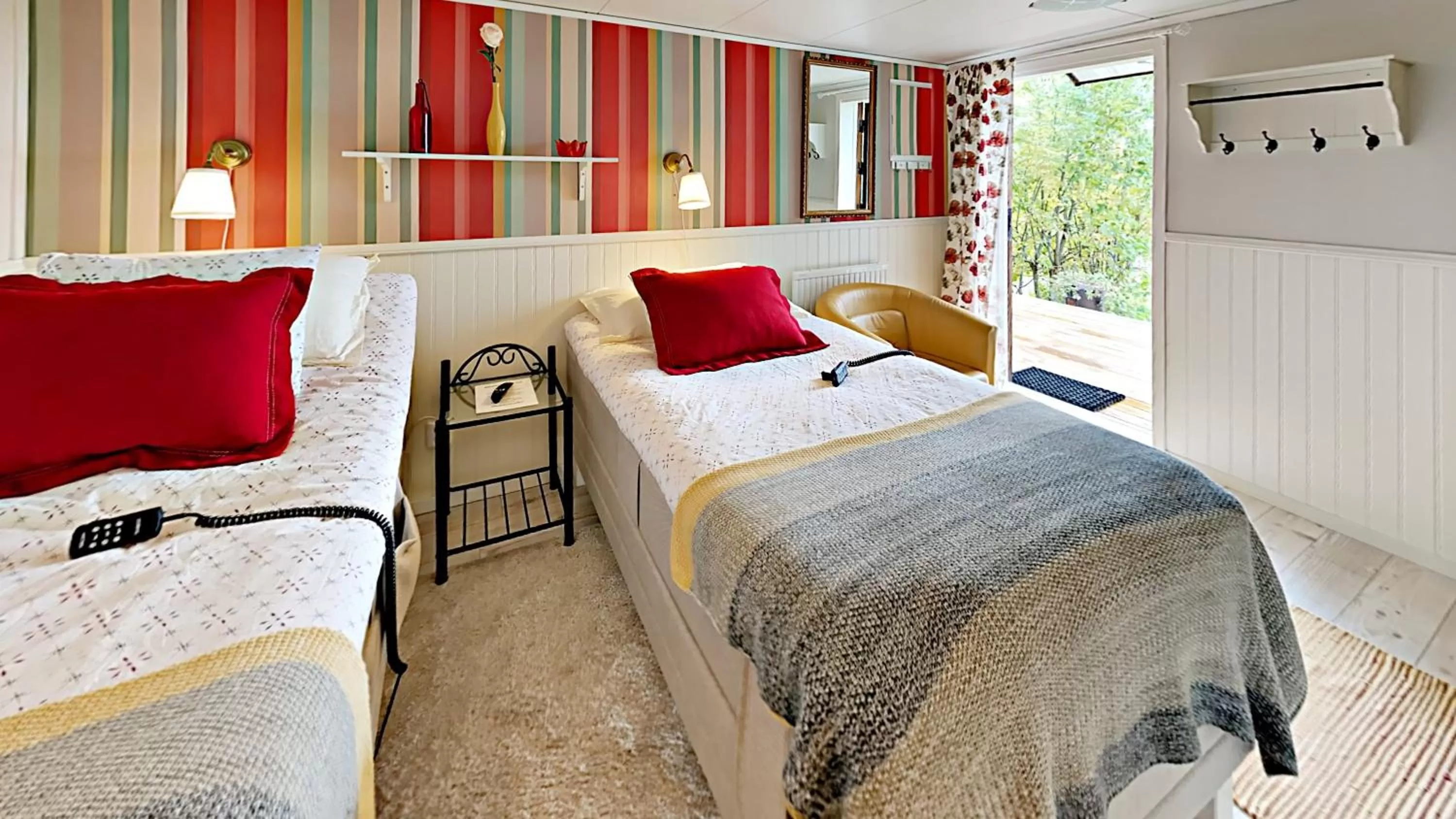 Bed in Woodstock B&B & Studio Apartments