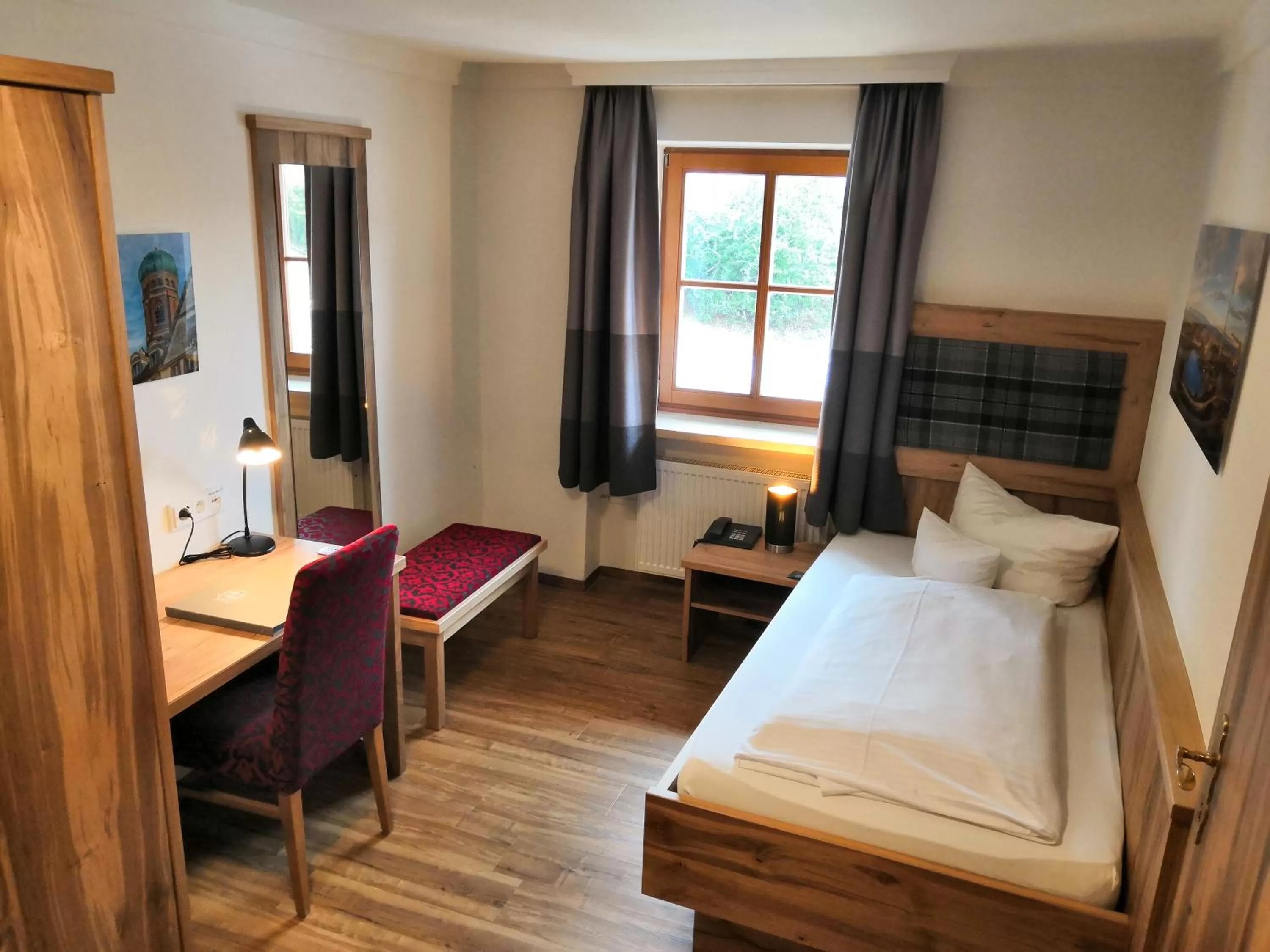 Photo of the whole room, Bed in Gasthof Schwarz