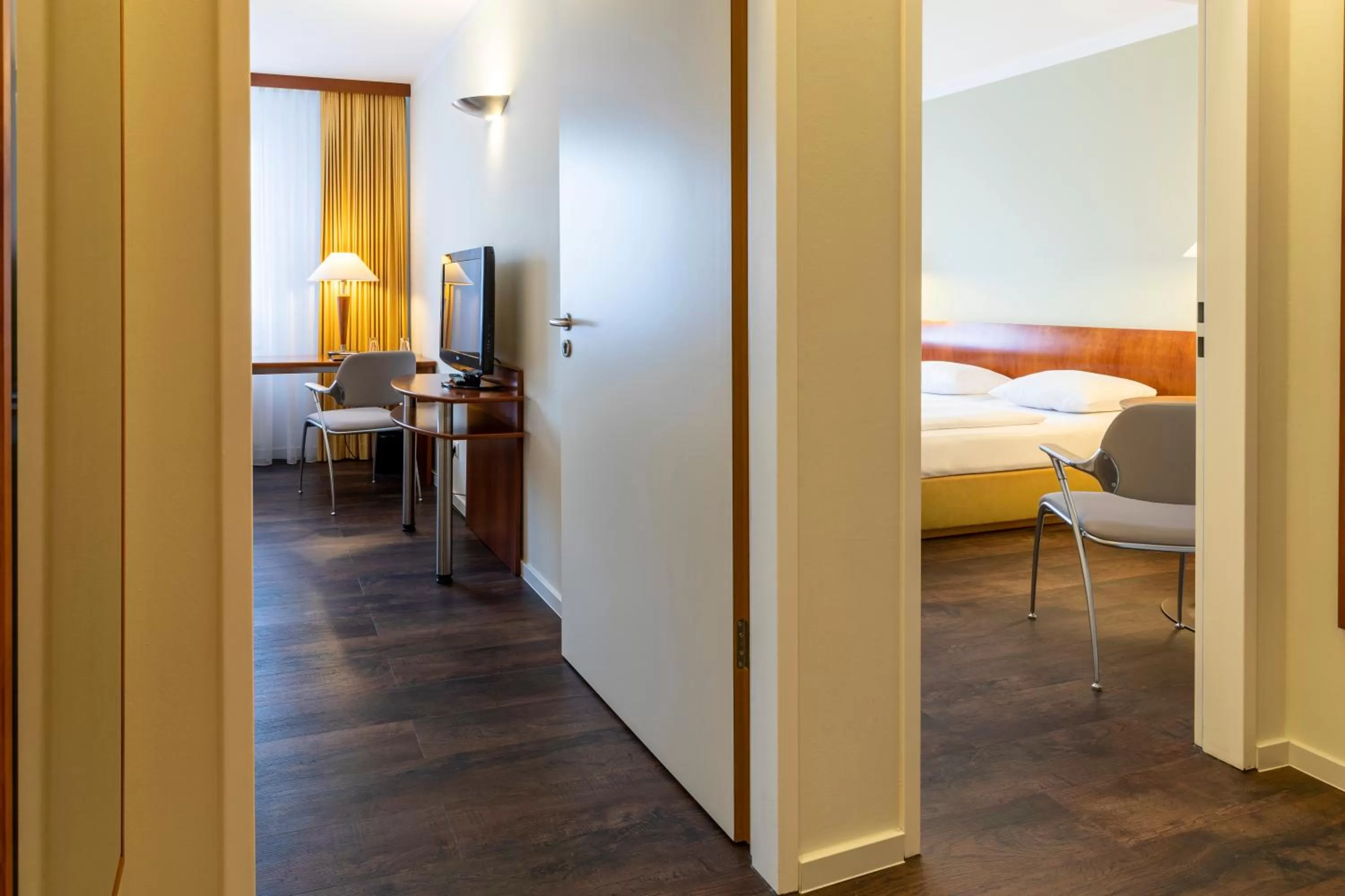 Photo of the whole room, Bed in Globana Airport Hotel