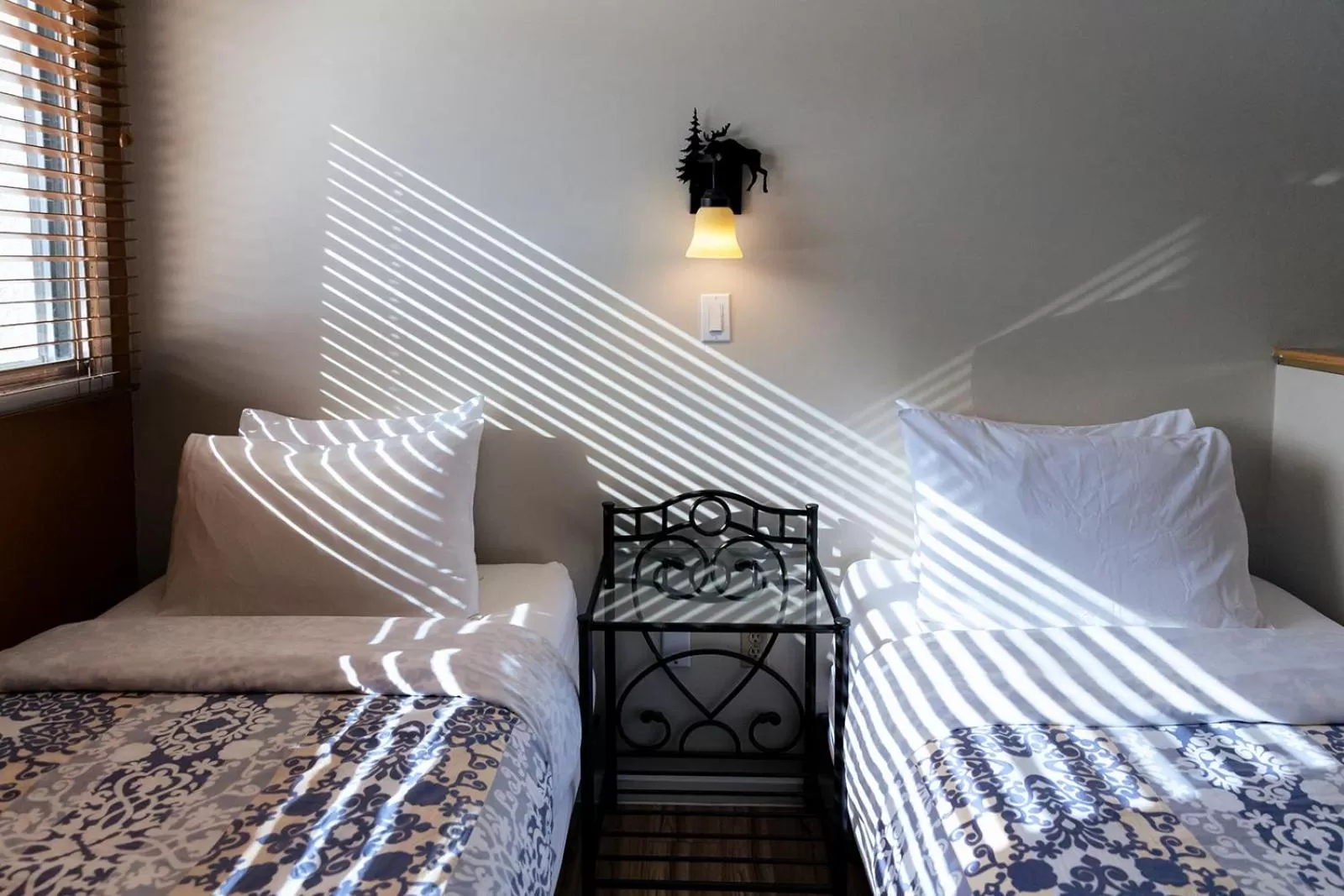 Bedroom, Bed in Astoria Hotel