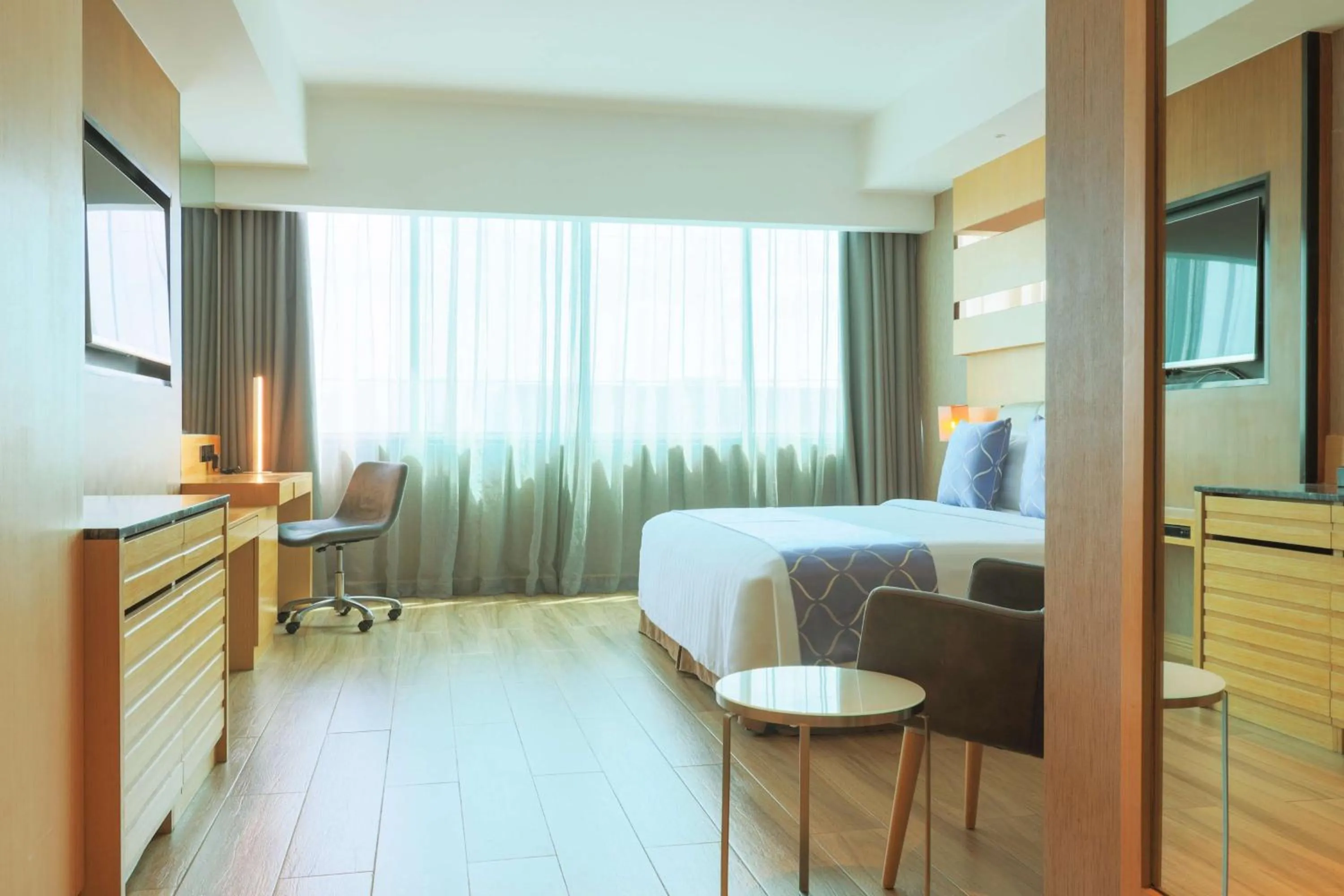 Bedroom, Bed in Best Western Plus Metro Clark