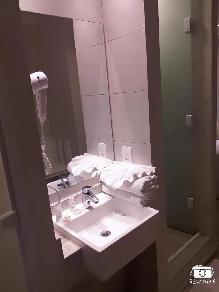 Jandira Premiêr Hotel