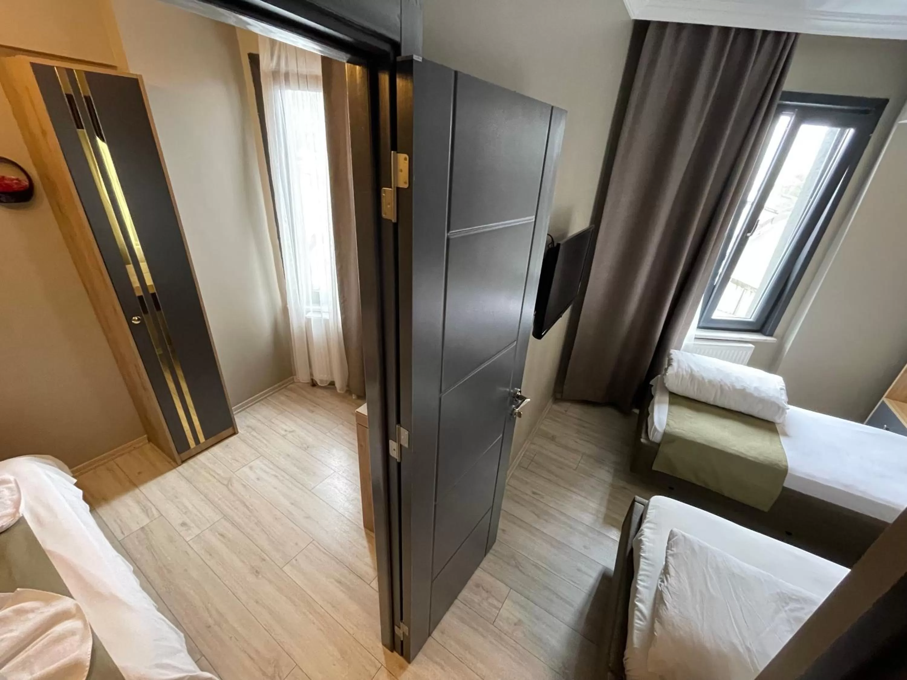 Bedroom, Bed in New Taksim Hotel