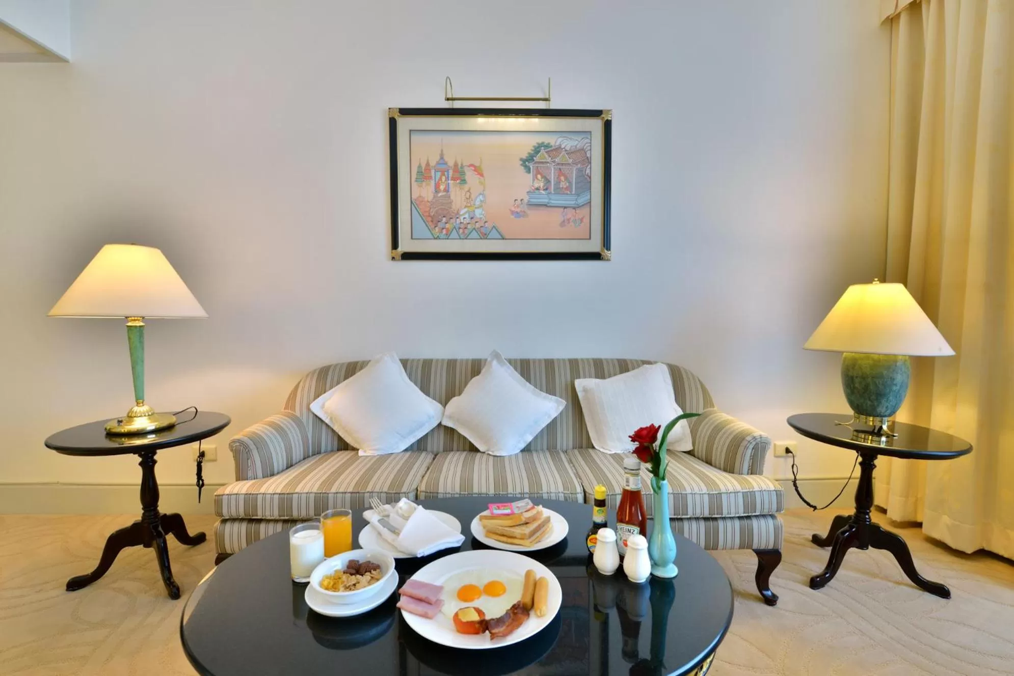 Food in Evergreen Laurel Hotel Bangkok