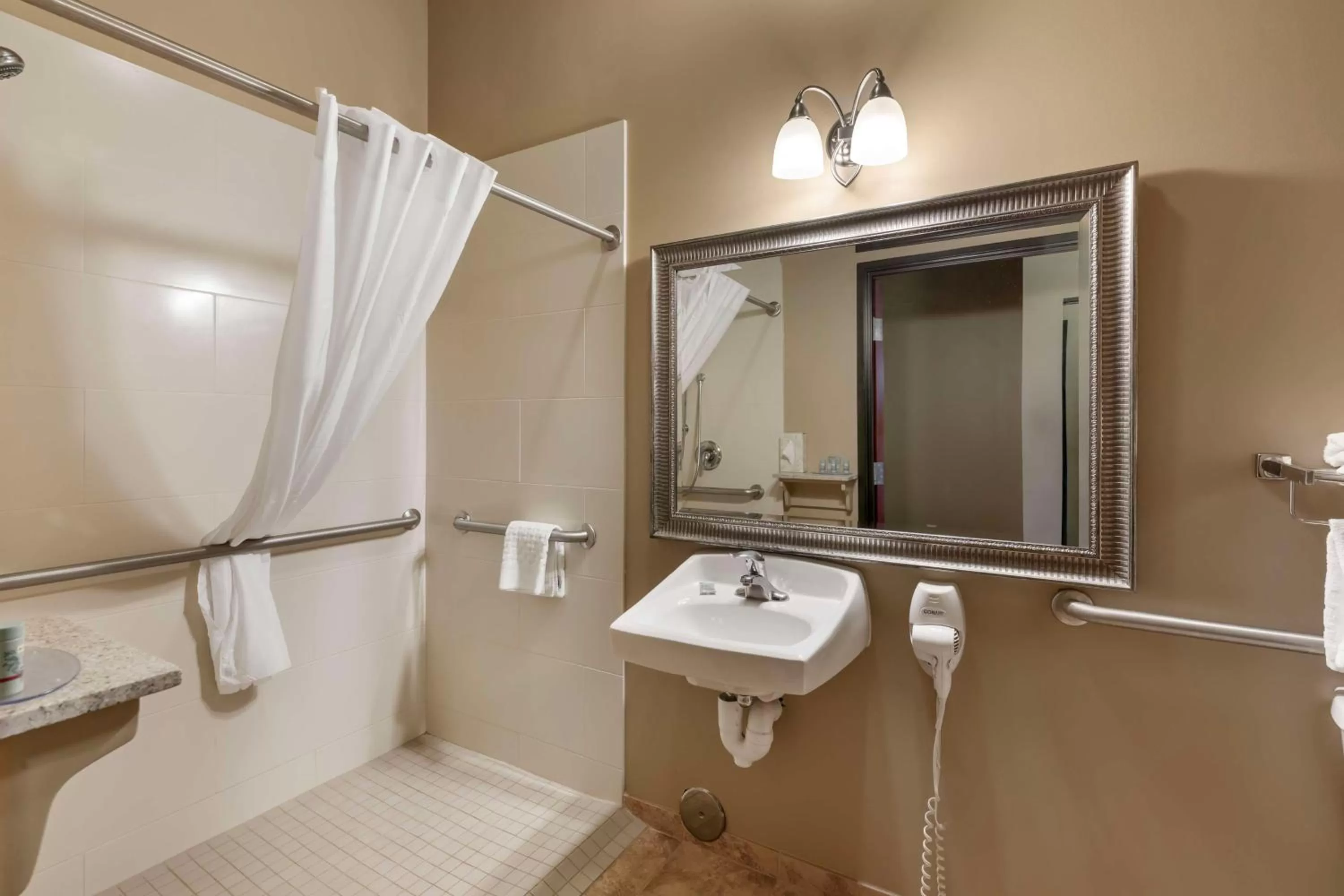 Bathroom in Best Western Golden Prairie Inn and Suites