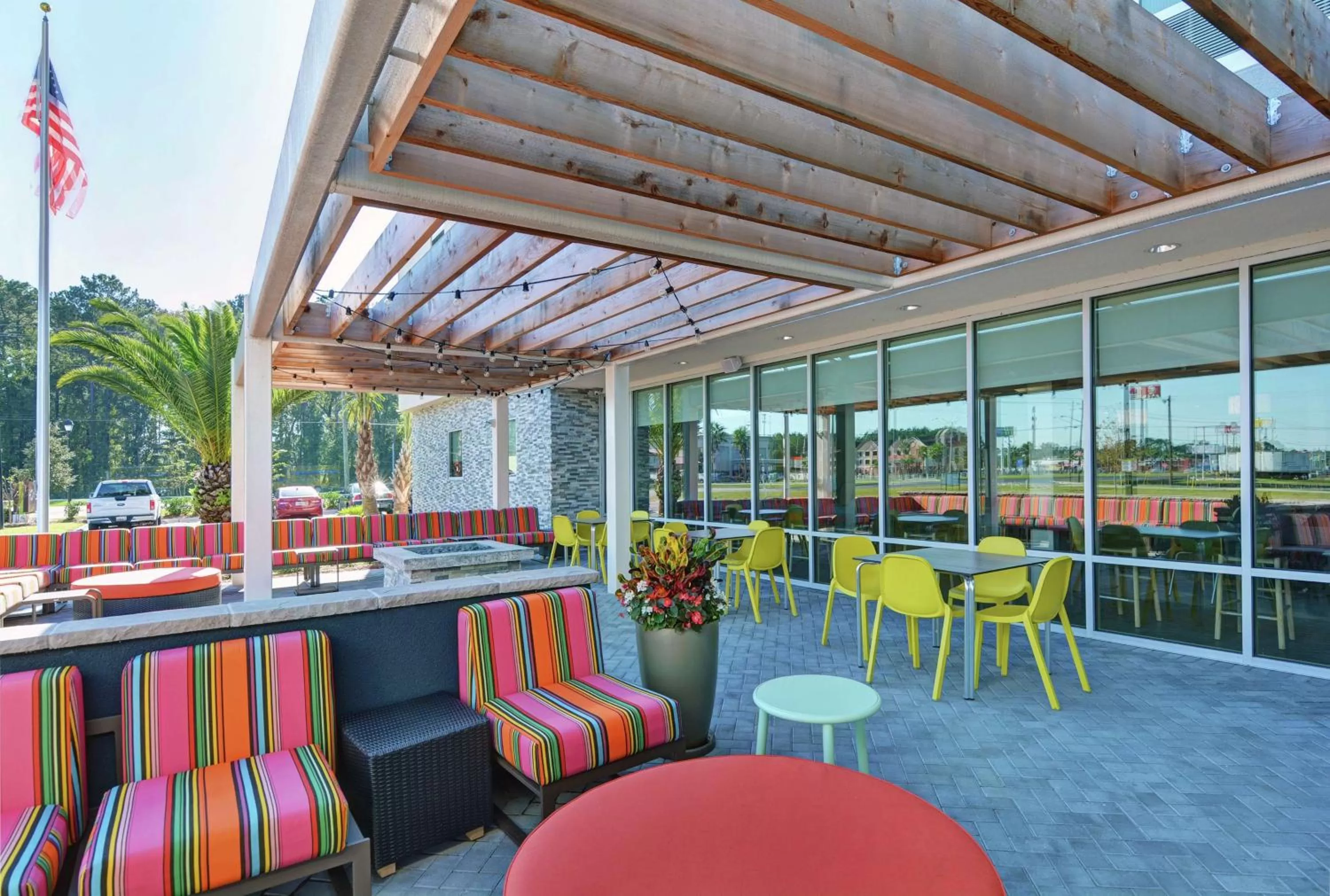 Patio in Home2 Suites By Hilton Richmond Hill Savannah I-95