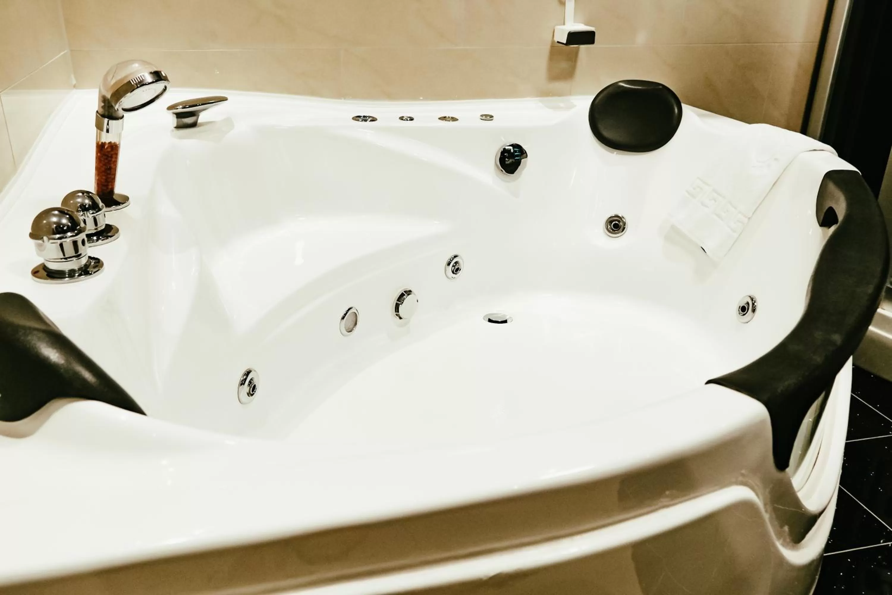 Bath in Atlas Grand Hotel