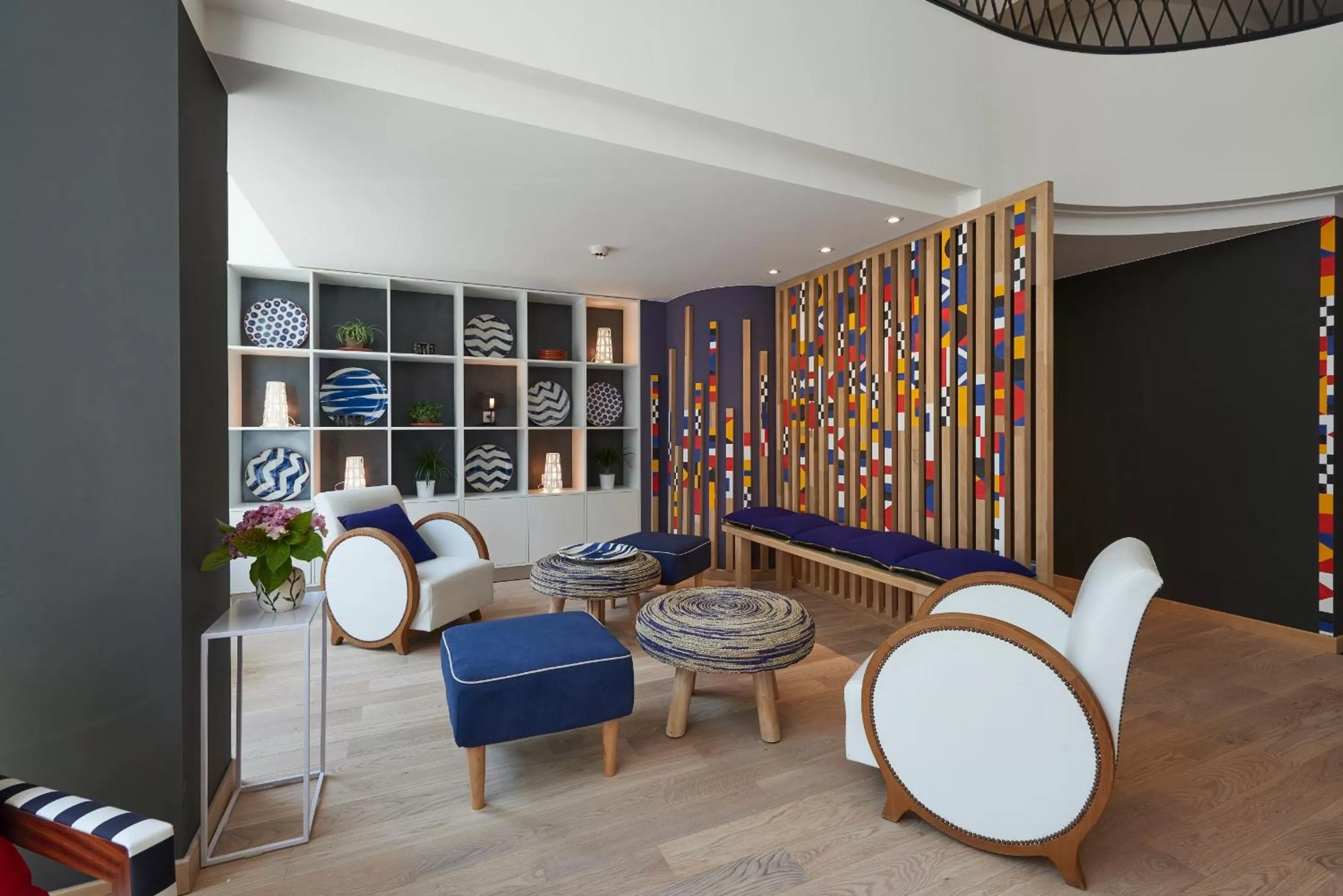 Lounge or bar in Hotel Mercure Brest Centre Les Voyageurs