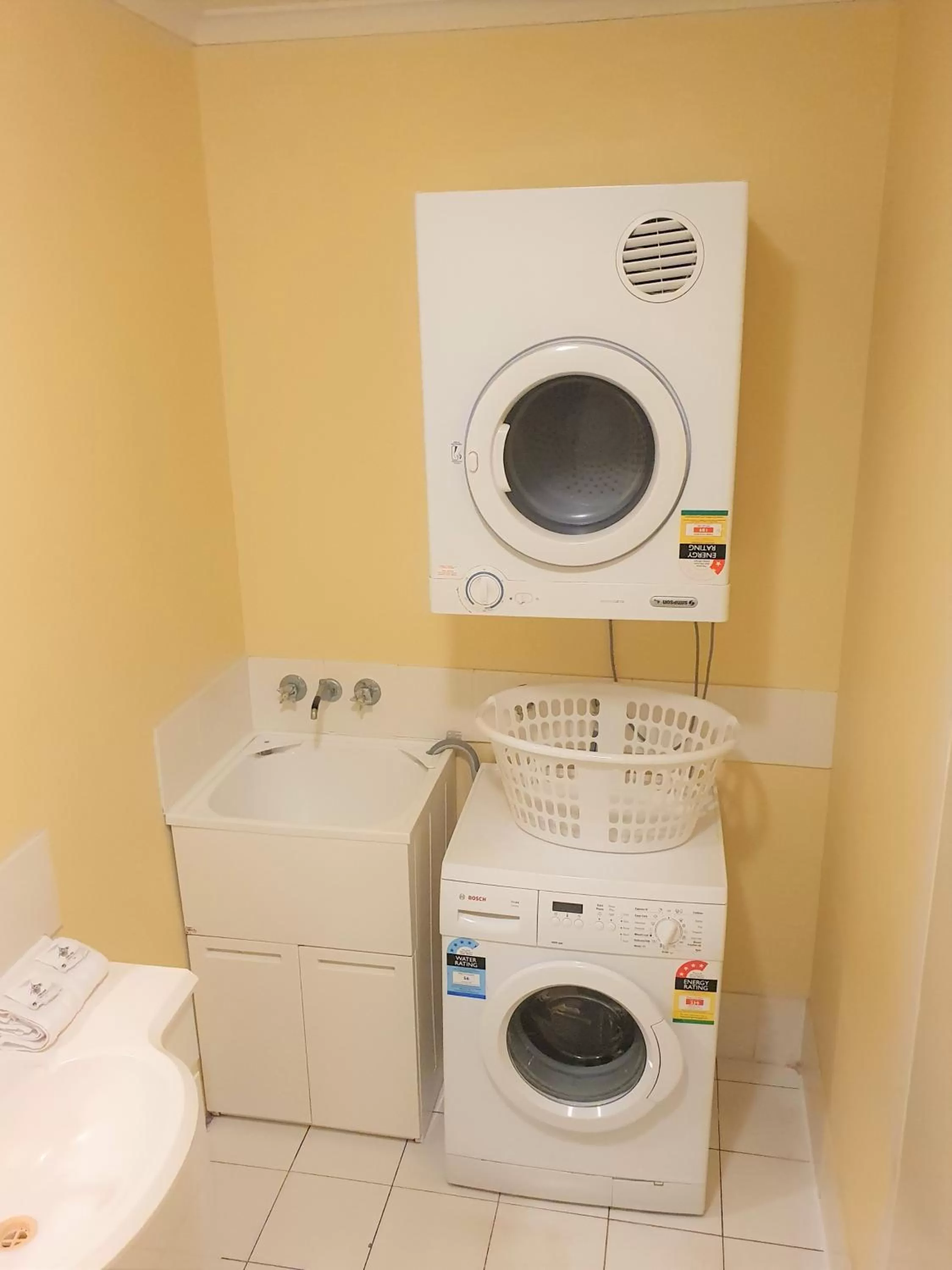 laundry in Mango Tree Holiday Apartments