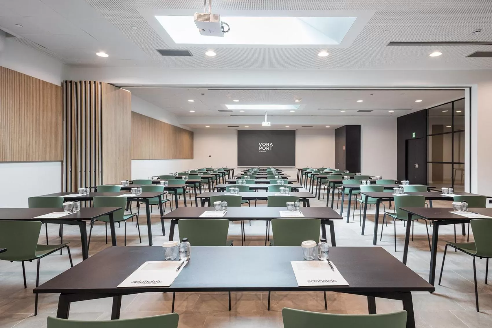 Meeting/conference room in Acta Voraport