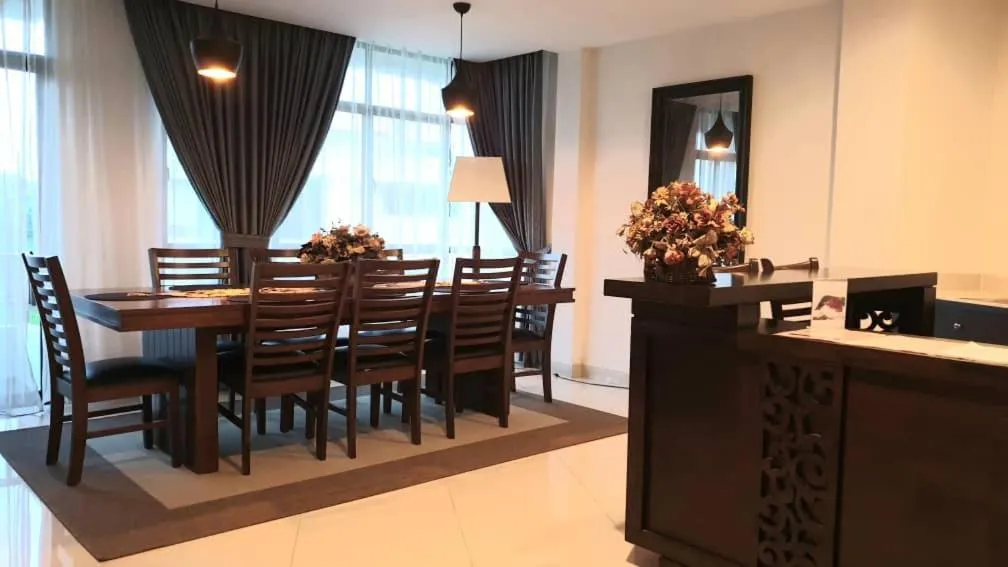 Samsuria Beach Resort & Residence