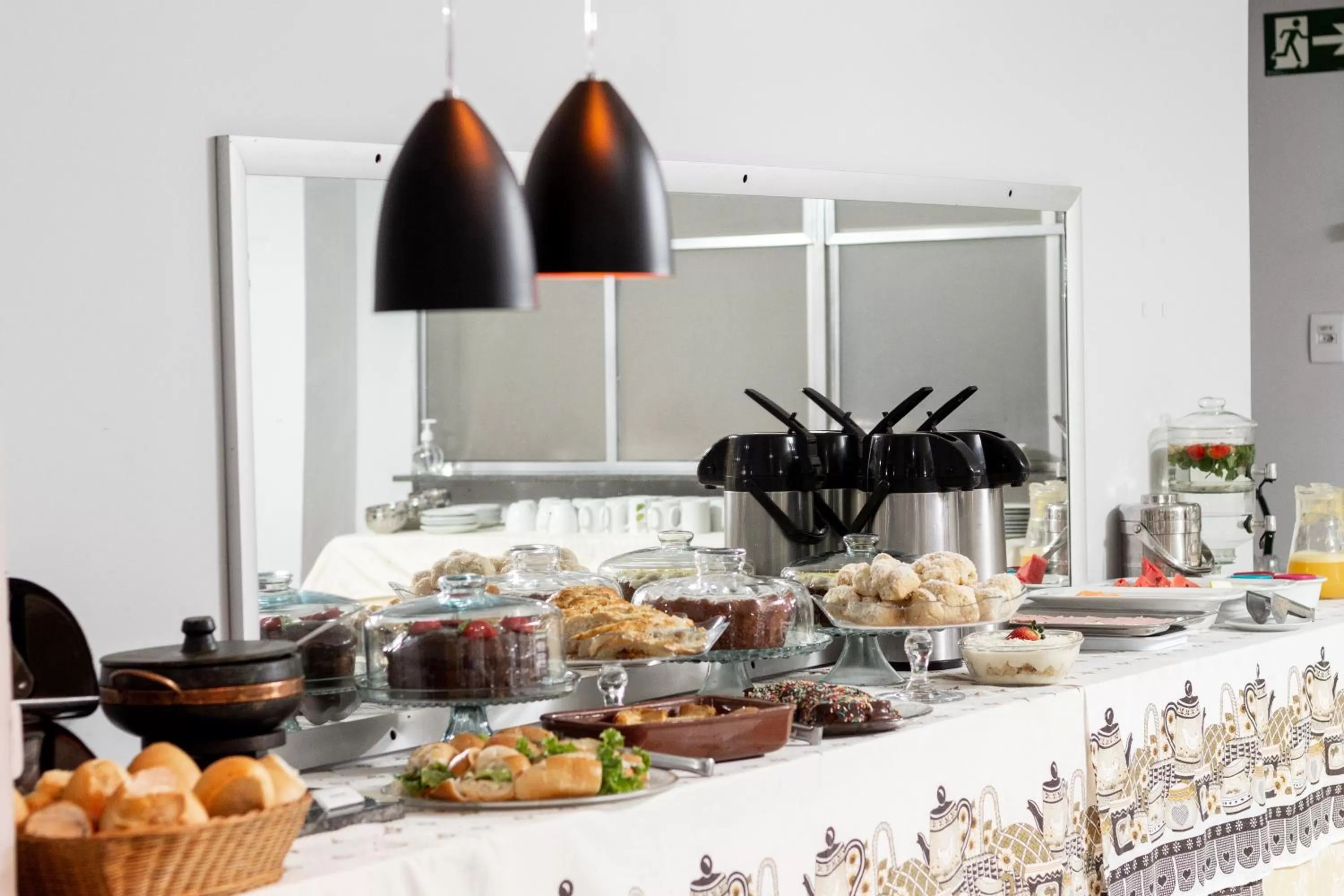 Breakfast in Hotel Alfa de Bauru Ltda