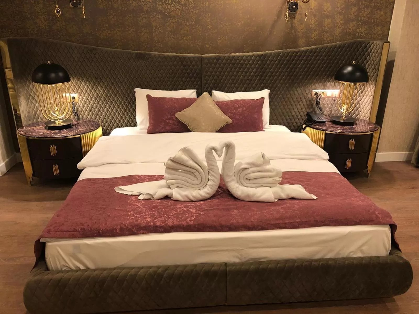 Photo of the whole room, Bed in Burj Al Istanbul