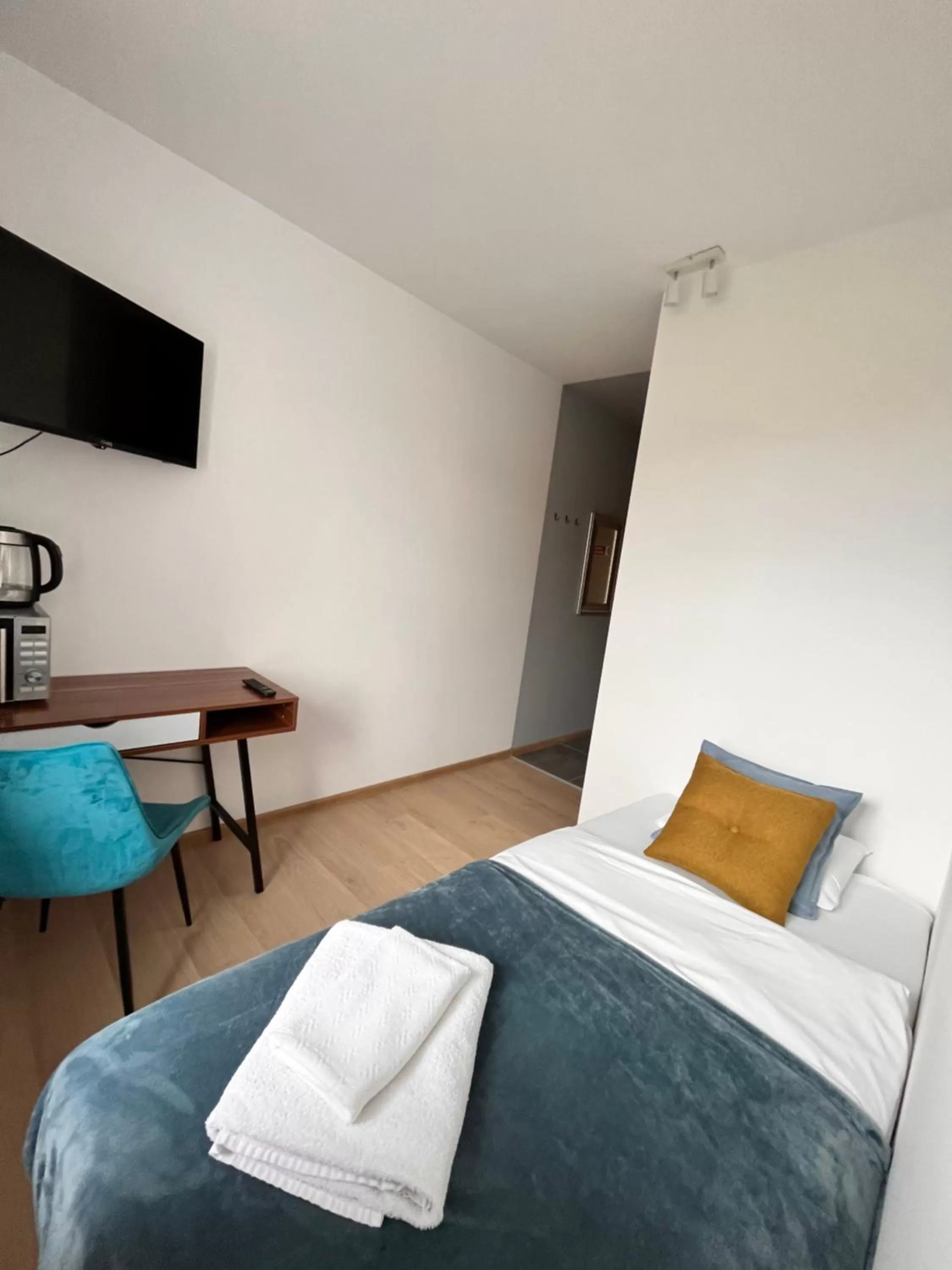 Bed in 3 Budget Stay Apartments