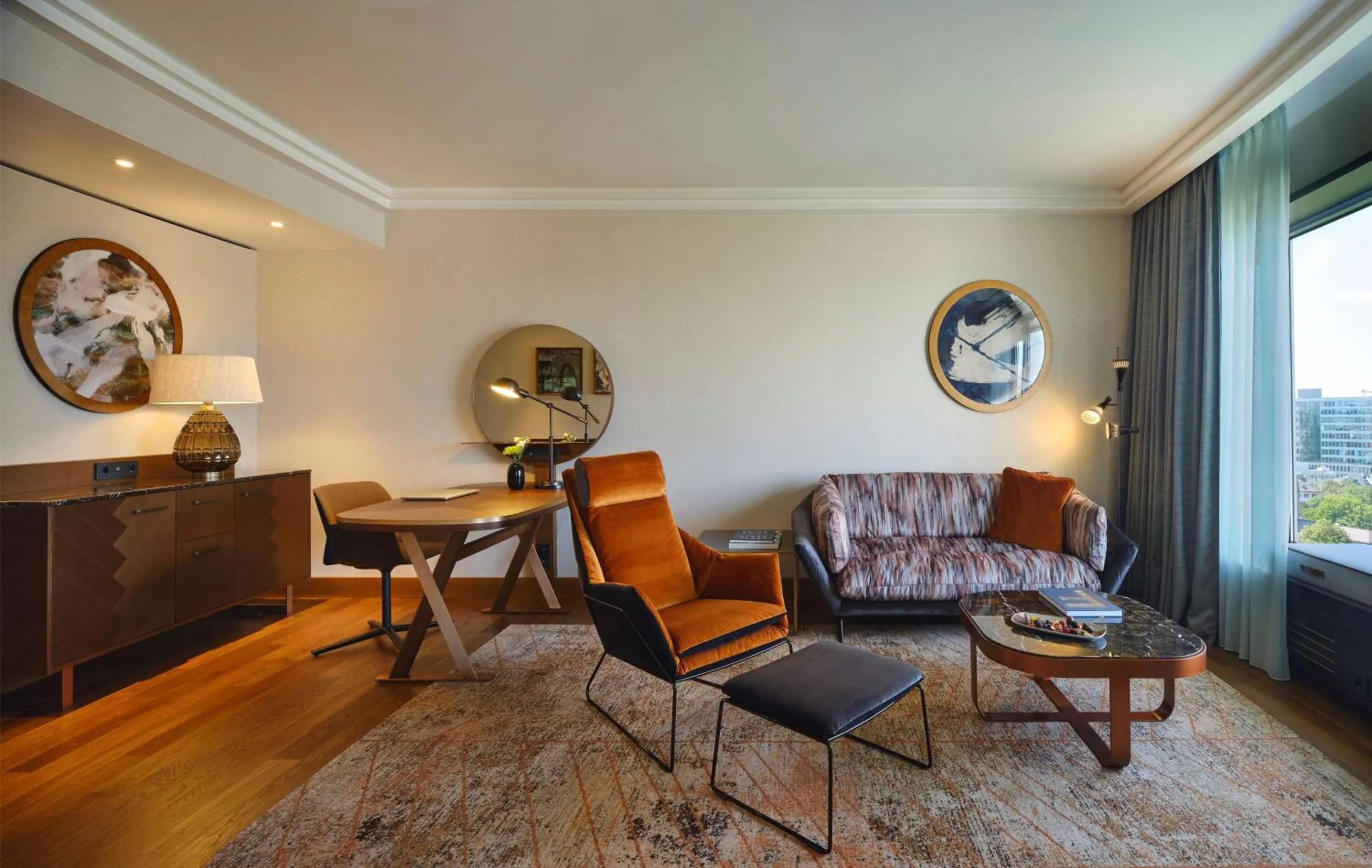 Living room in Hilton Frankfurt City Centre