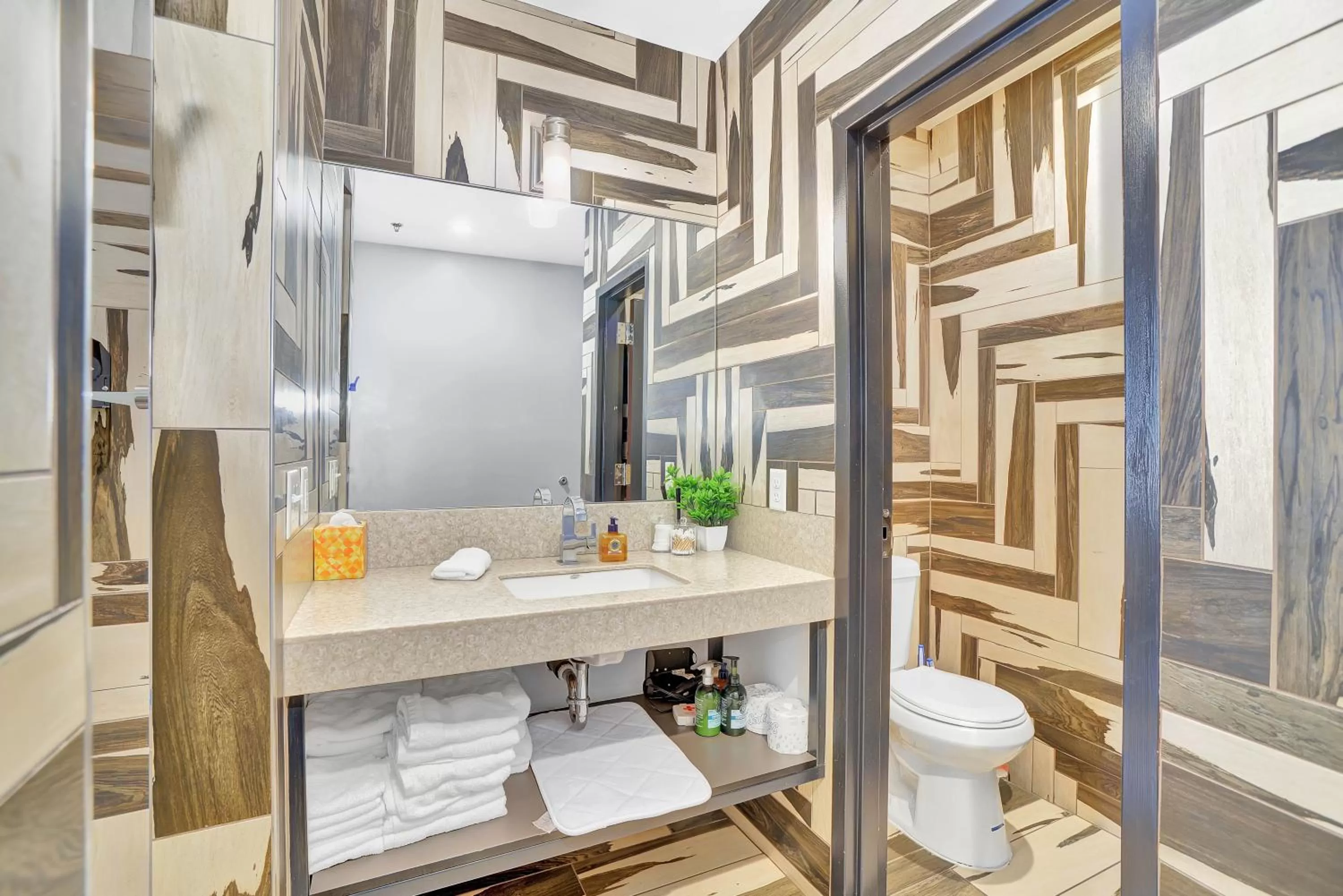 Bathroom in Good Hotels Downtown Denver