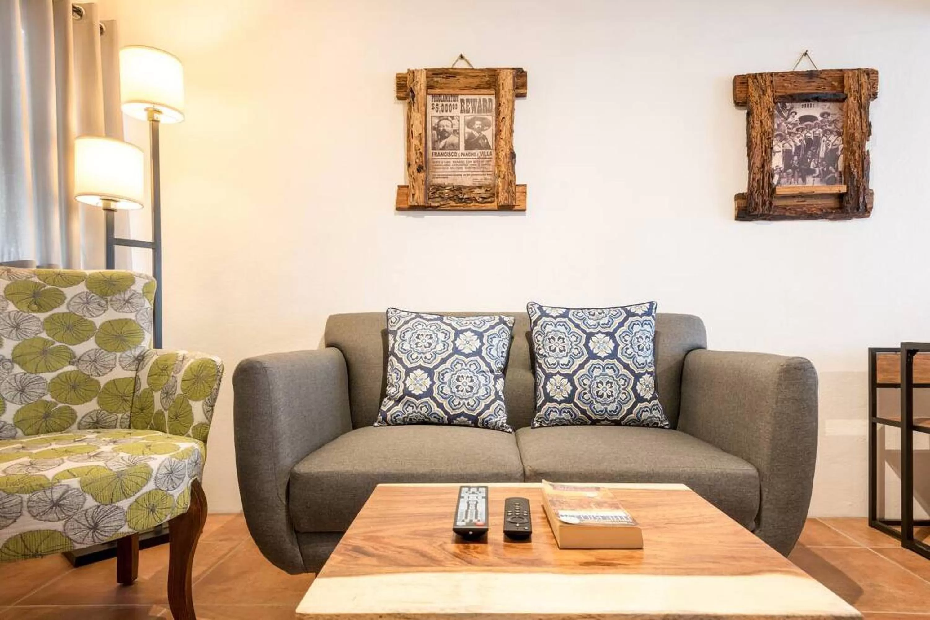 Seating area in ZonaZ Boutique Hotel