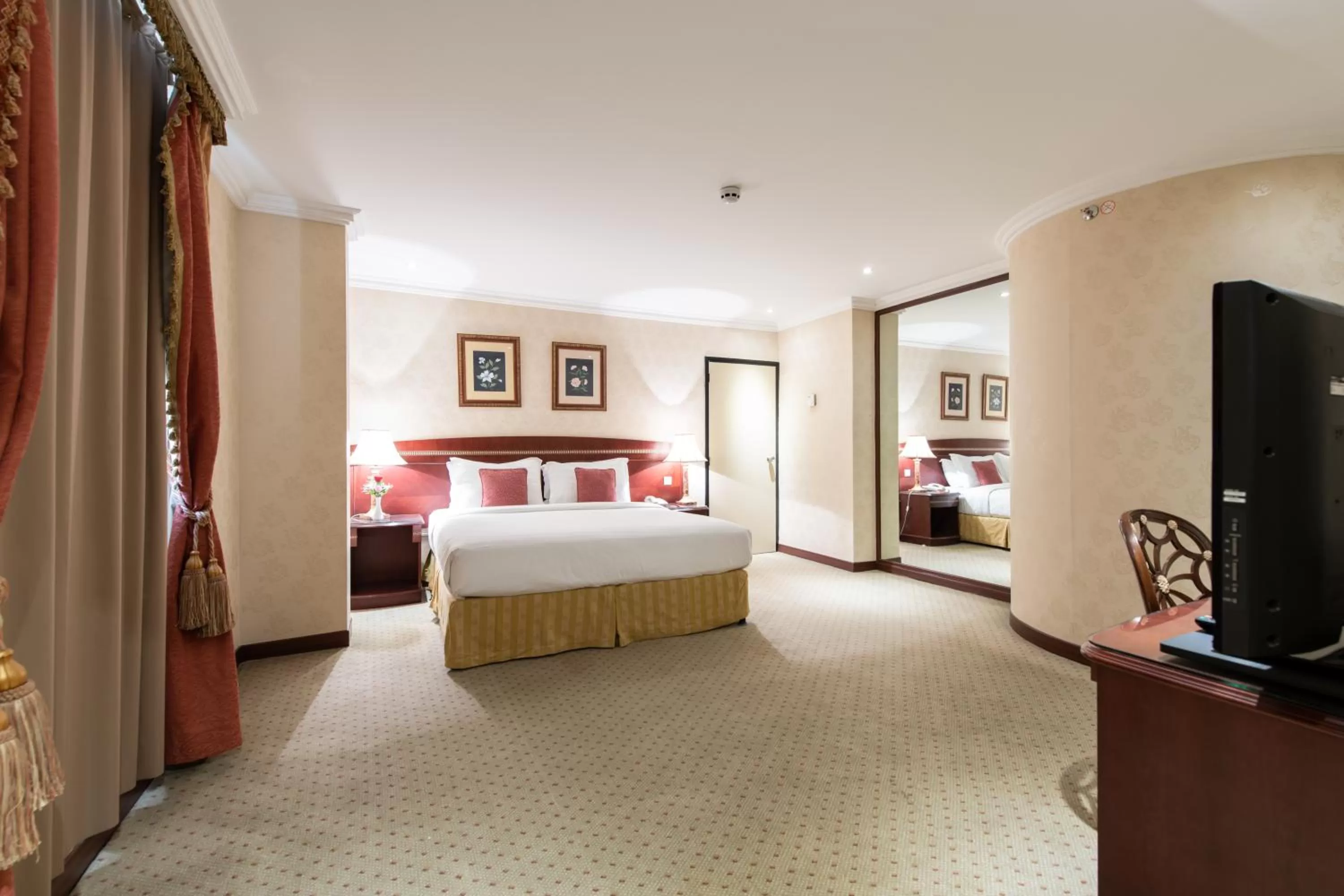 Photo of the whole room, Bed in Crowne Plaza Riyadh Palace by IHG