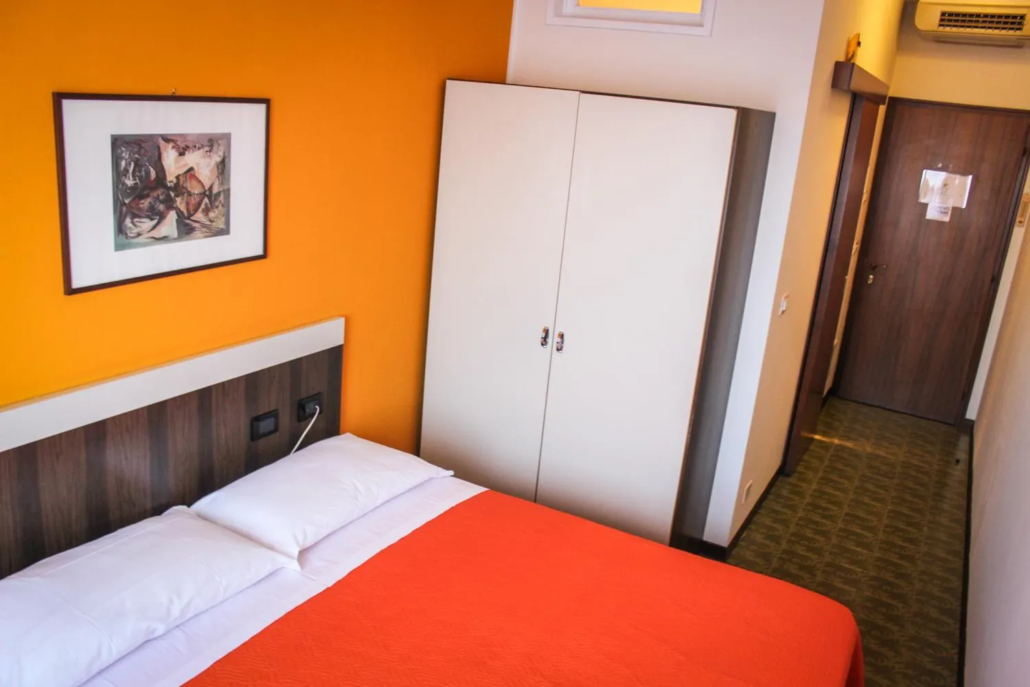 Bed in Hotel Centrale