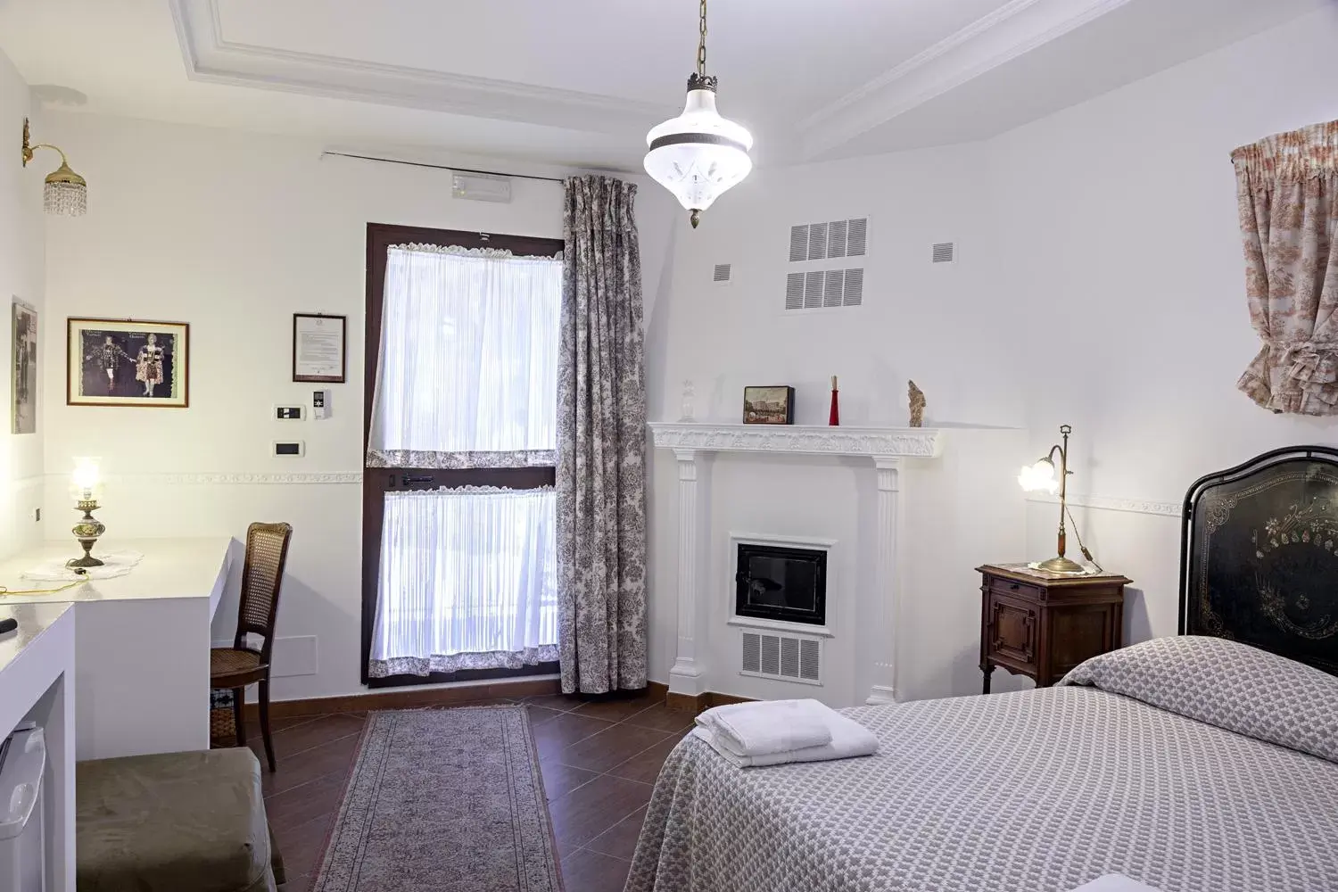 Triple Room with Bathroom in B&B Barletta Acasamia con Parcheggio Privato Triple Room with Bathroom in B&B Barletta Acasamia con Parcheggio Privato