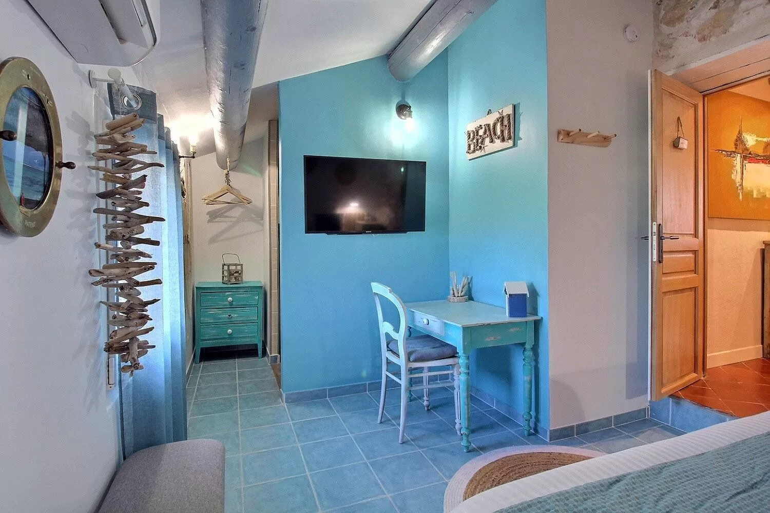 Bedroom in LE MAS COTHY en Provence