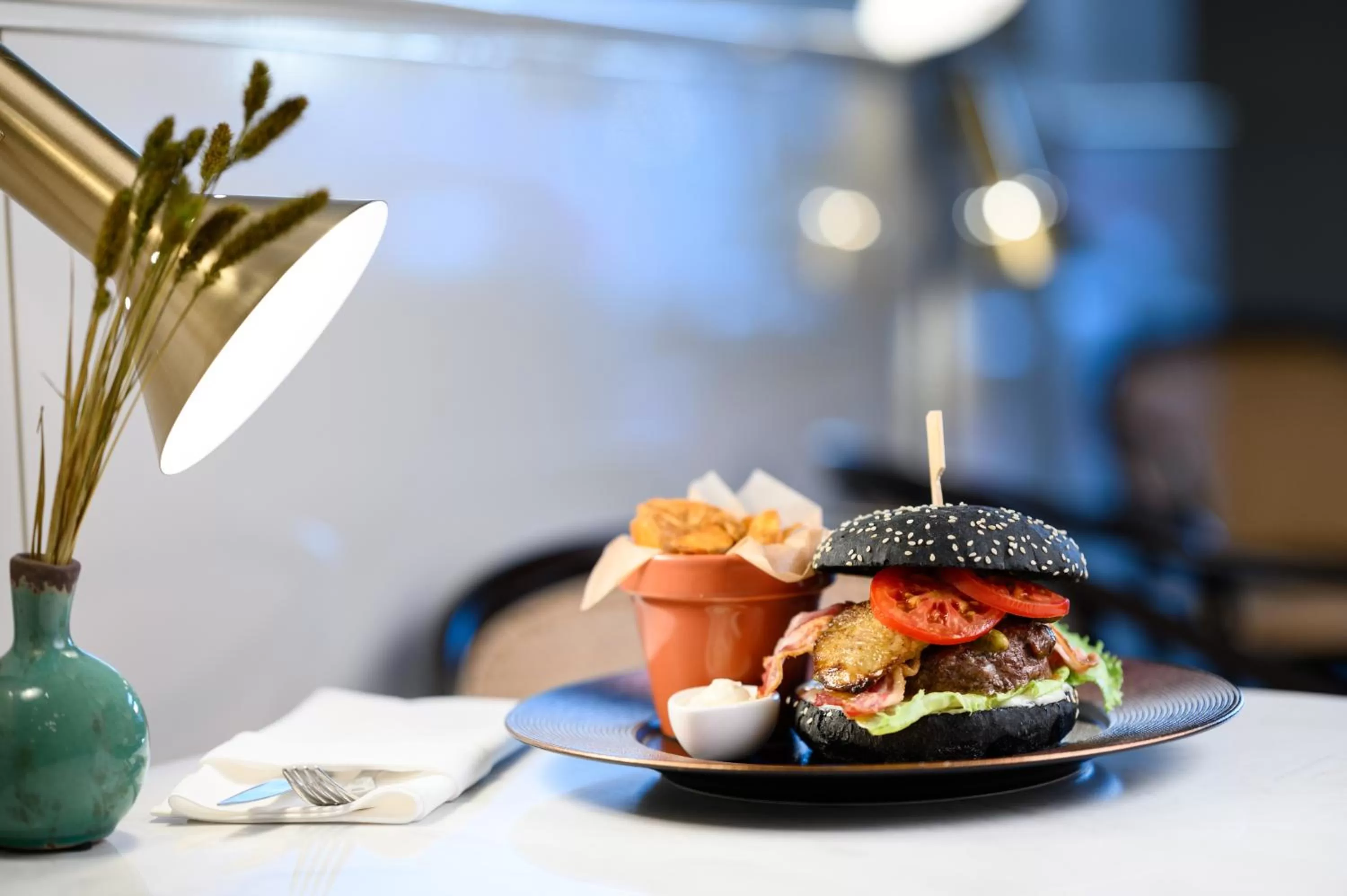 Restaurant/places to eat in Nemzeti Hotel Budapest - MGallery Collection