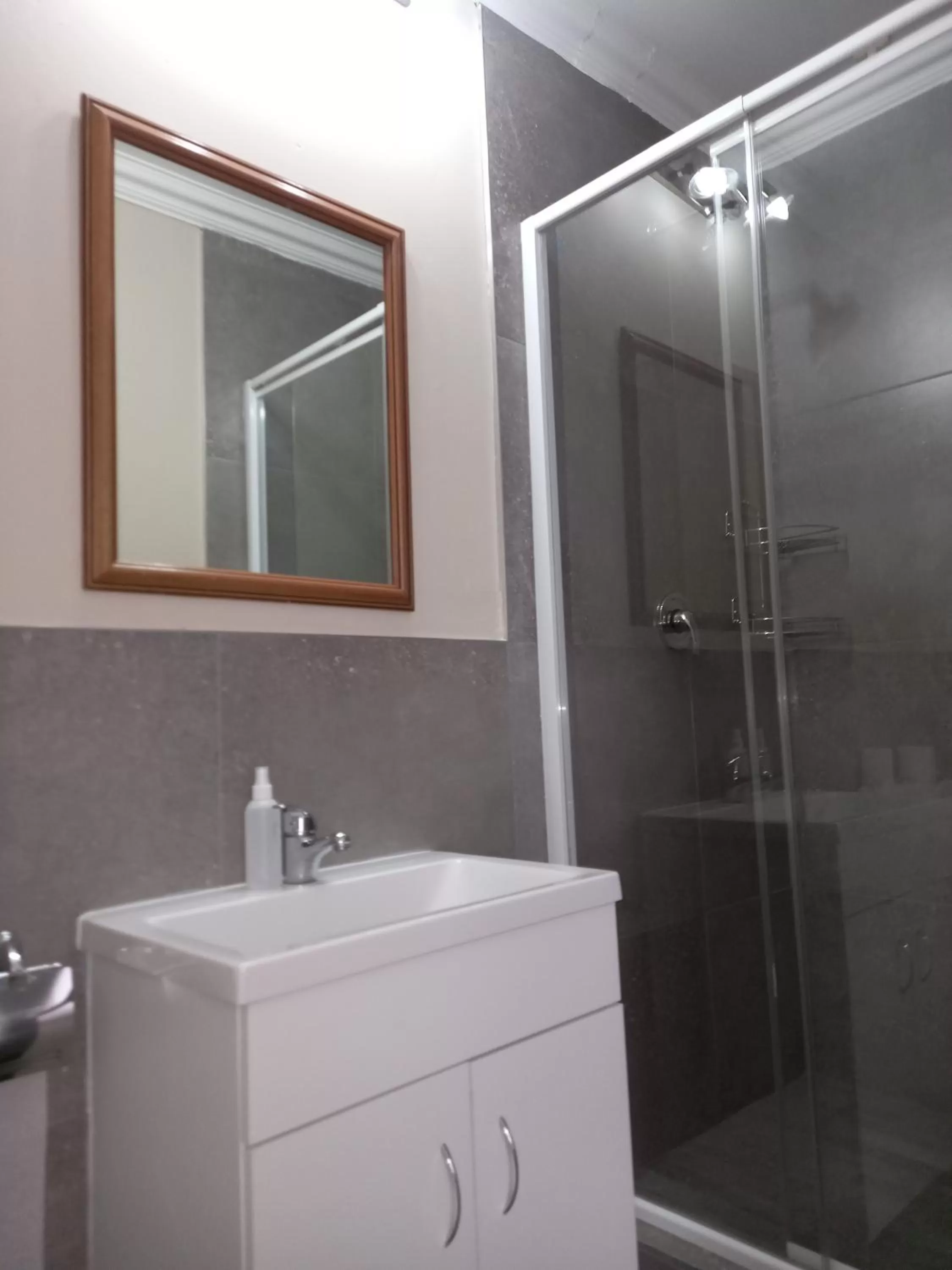 Bathroom in Troas Boutique hotel