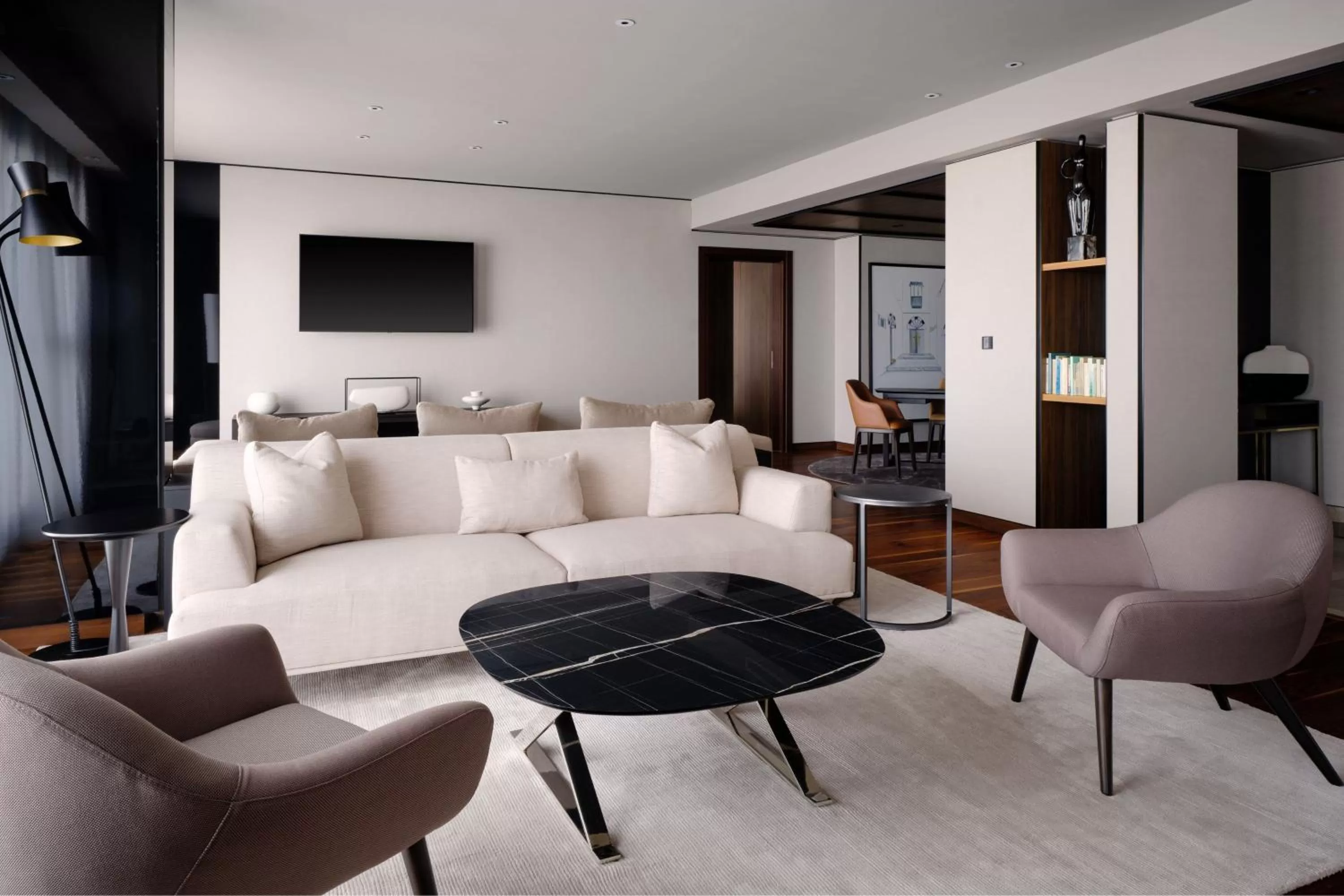 Living room in Tunis Marriott Hotel