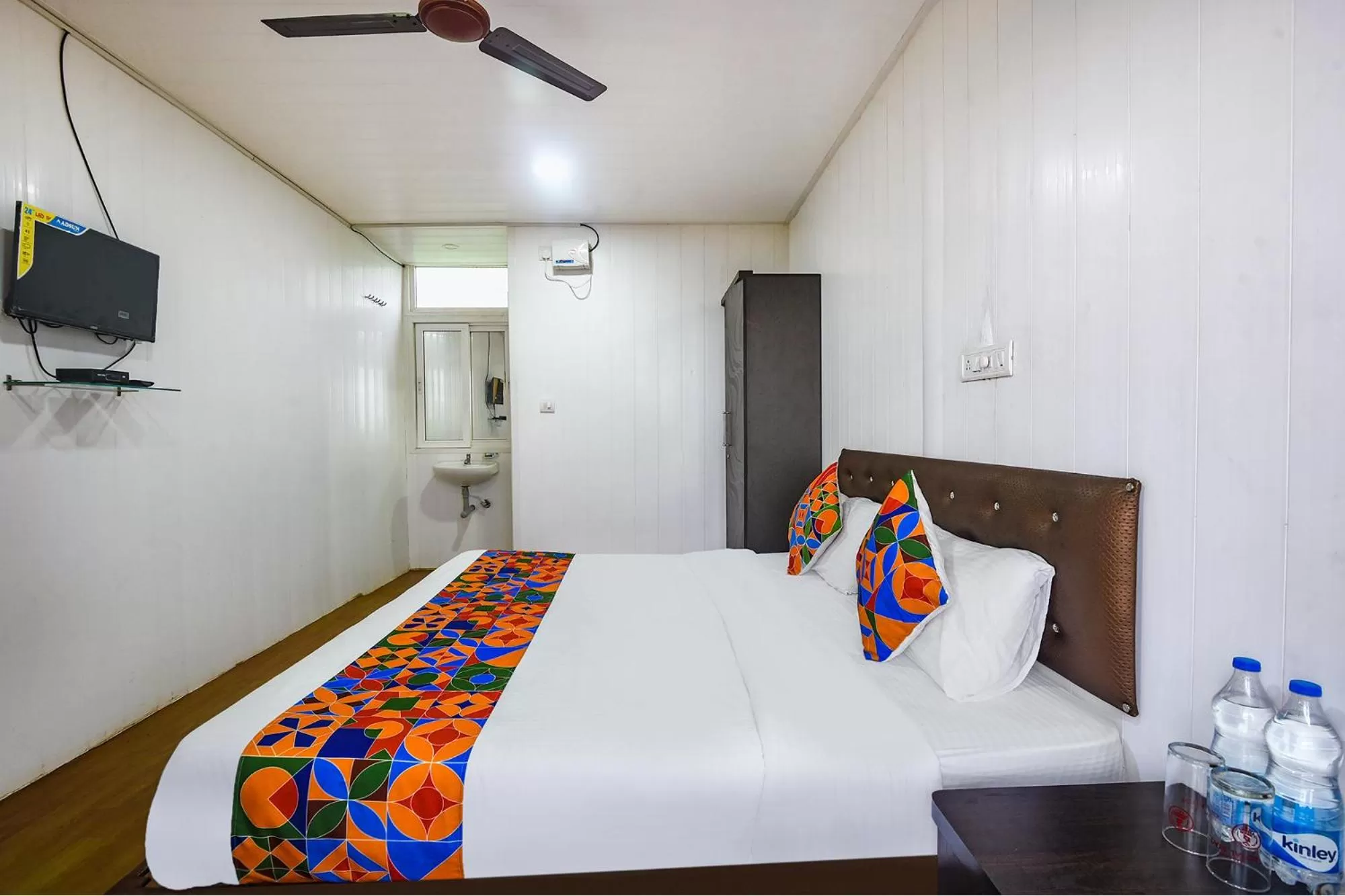 Bedroom, Bed in FabExpress Vincy Place, Mandrem Beach