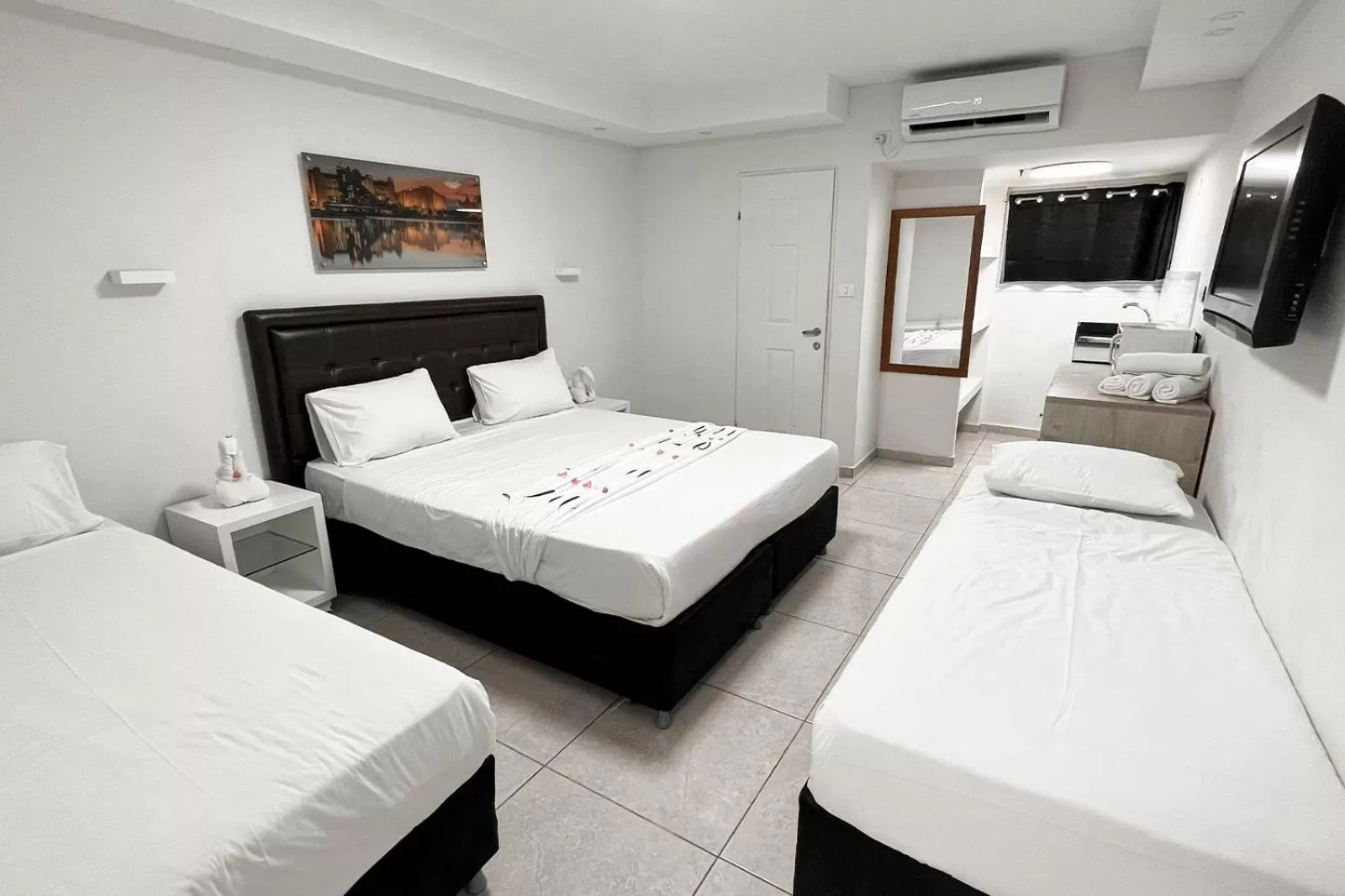 Photo of the whole room, Bed in Red Sea Hotel