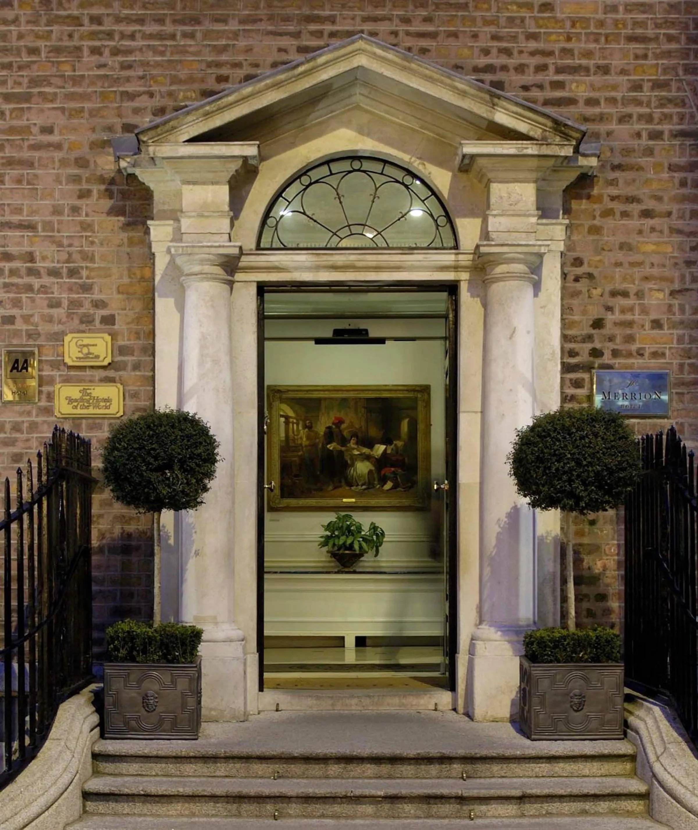 Facade/entrance in The Merrion Hotel