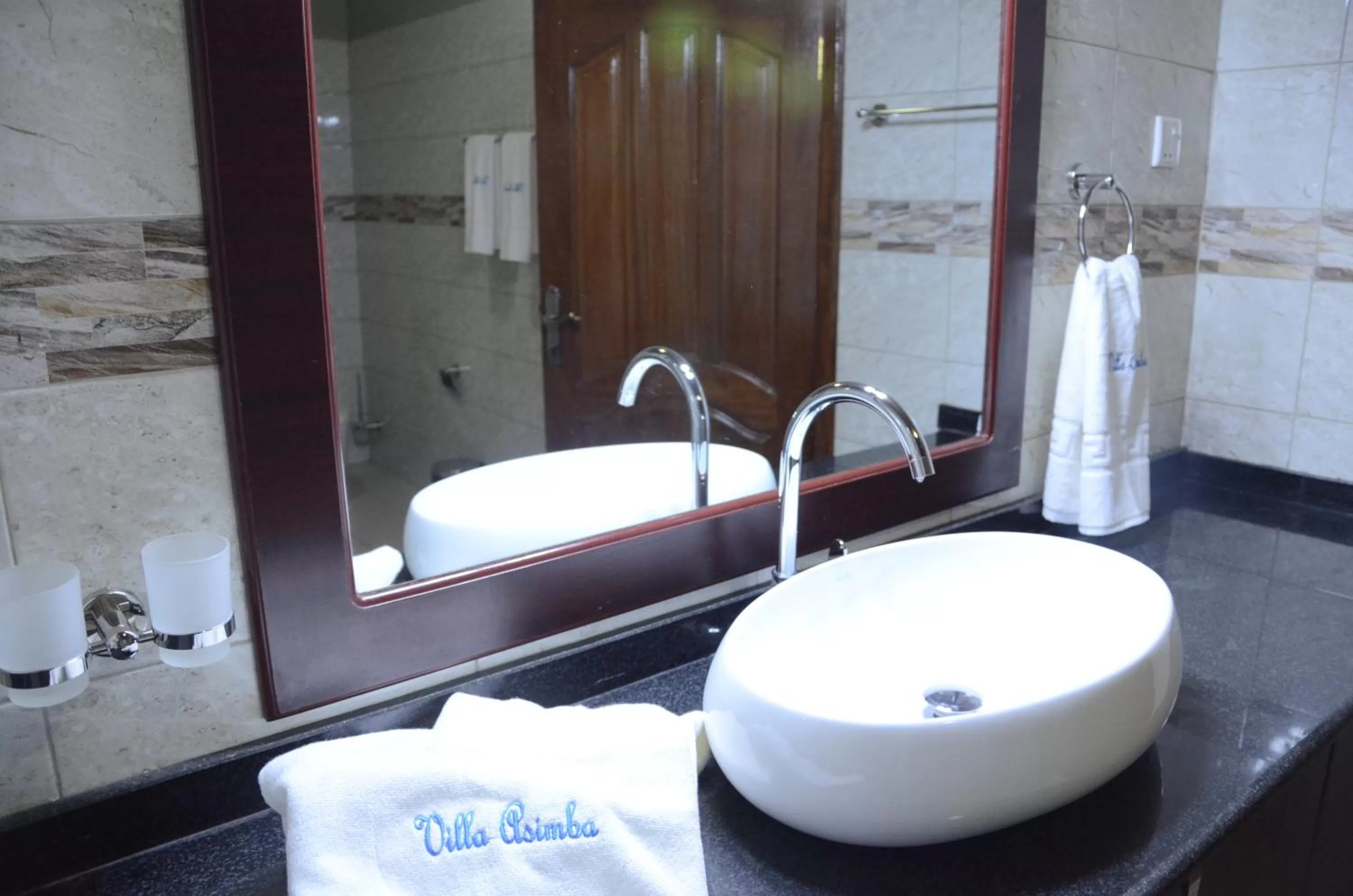 Bathroom in Villa Asimba