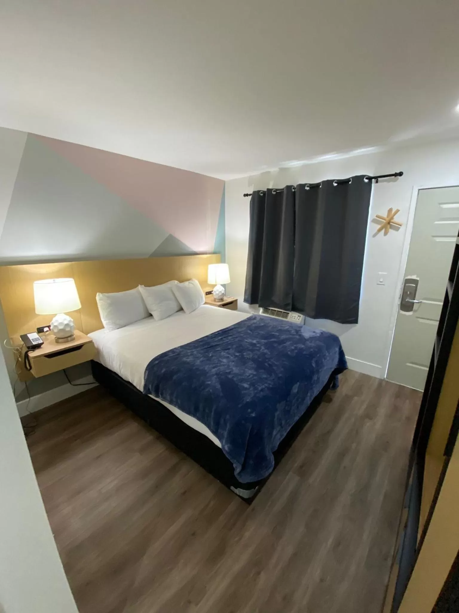 Bed in Salt Air Lodge