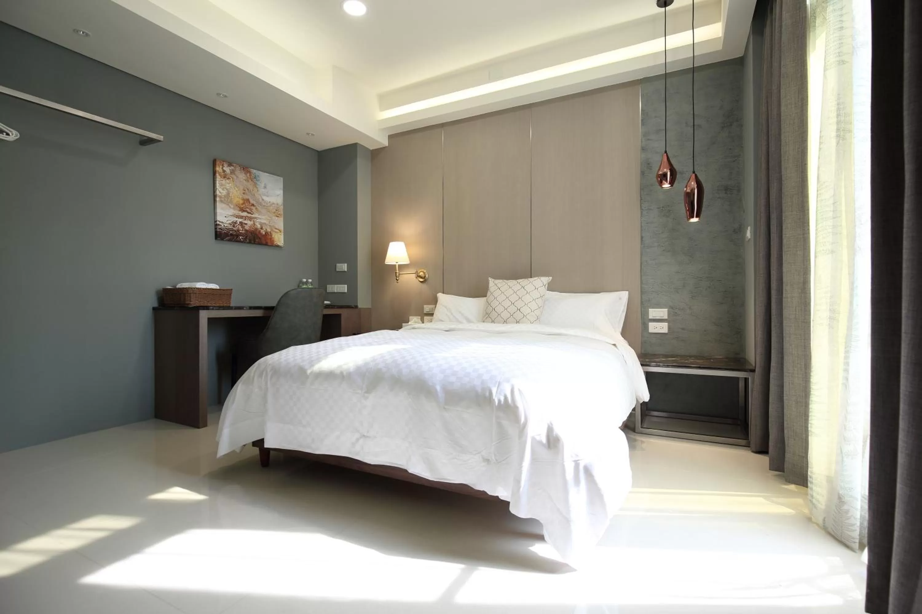 Bed in 52 travelers home (with elevator)