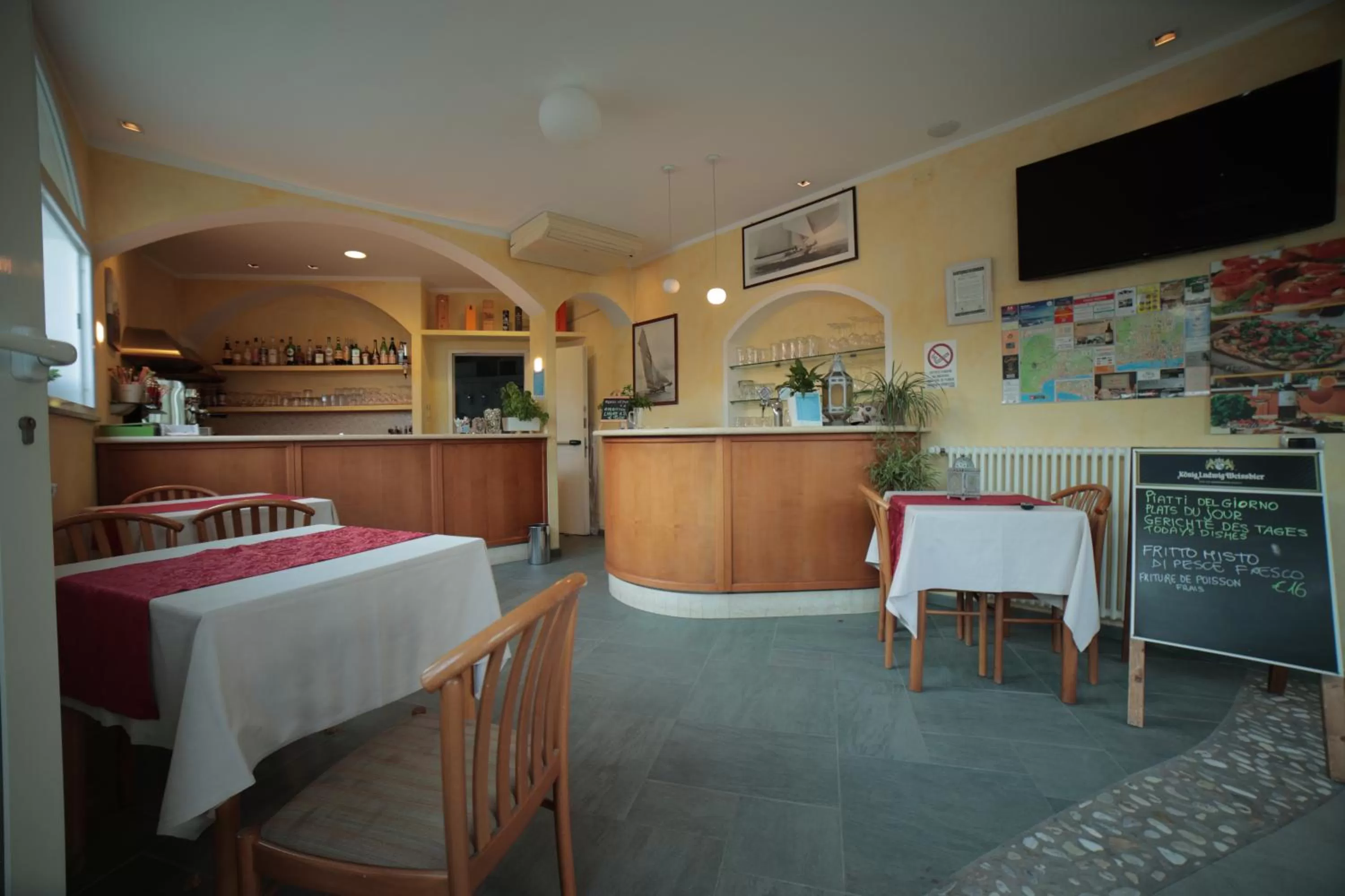 Lounge or bar in Hotel Bellavista