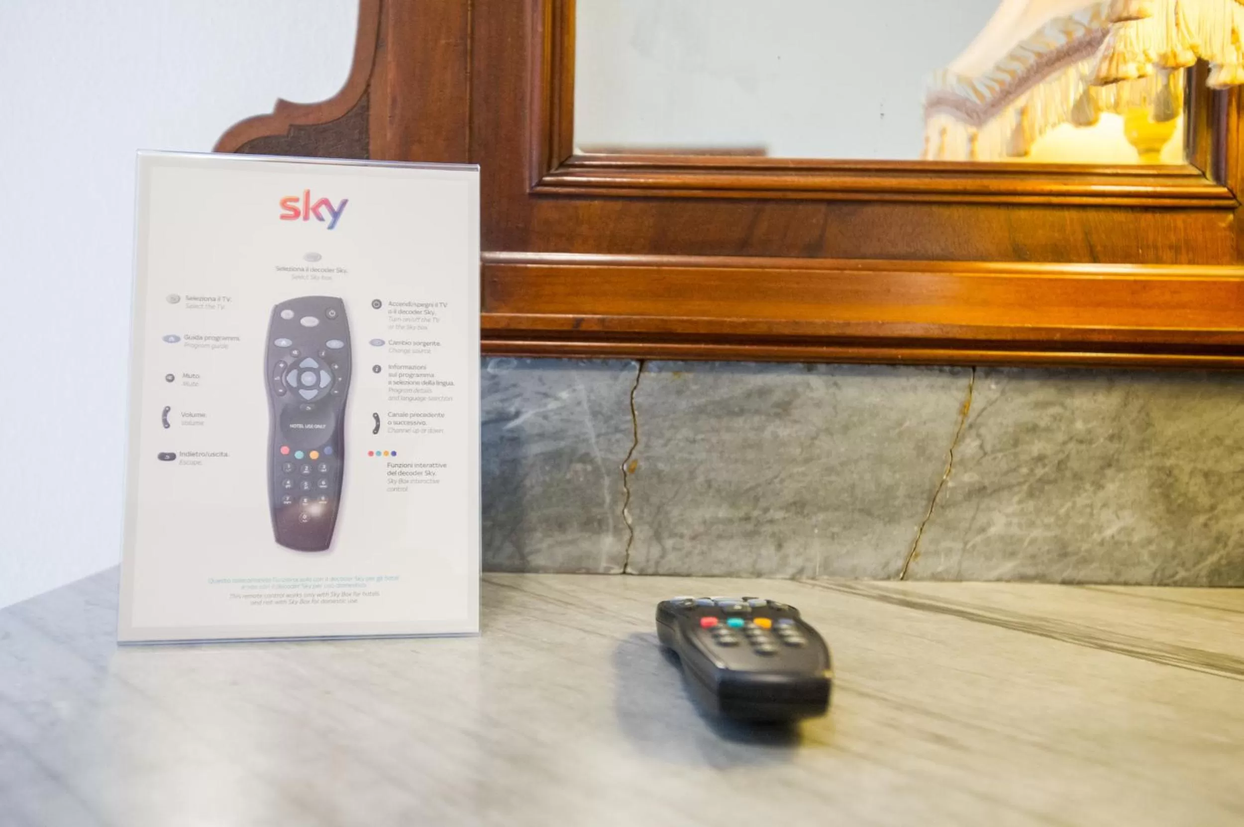 TV and multimedia in Affittacamere Valentina