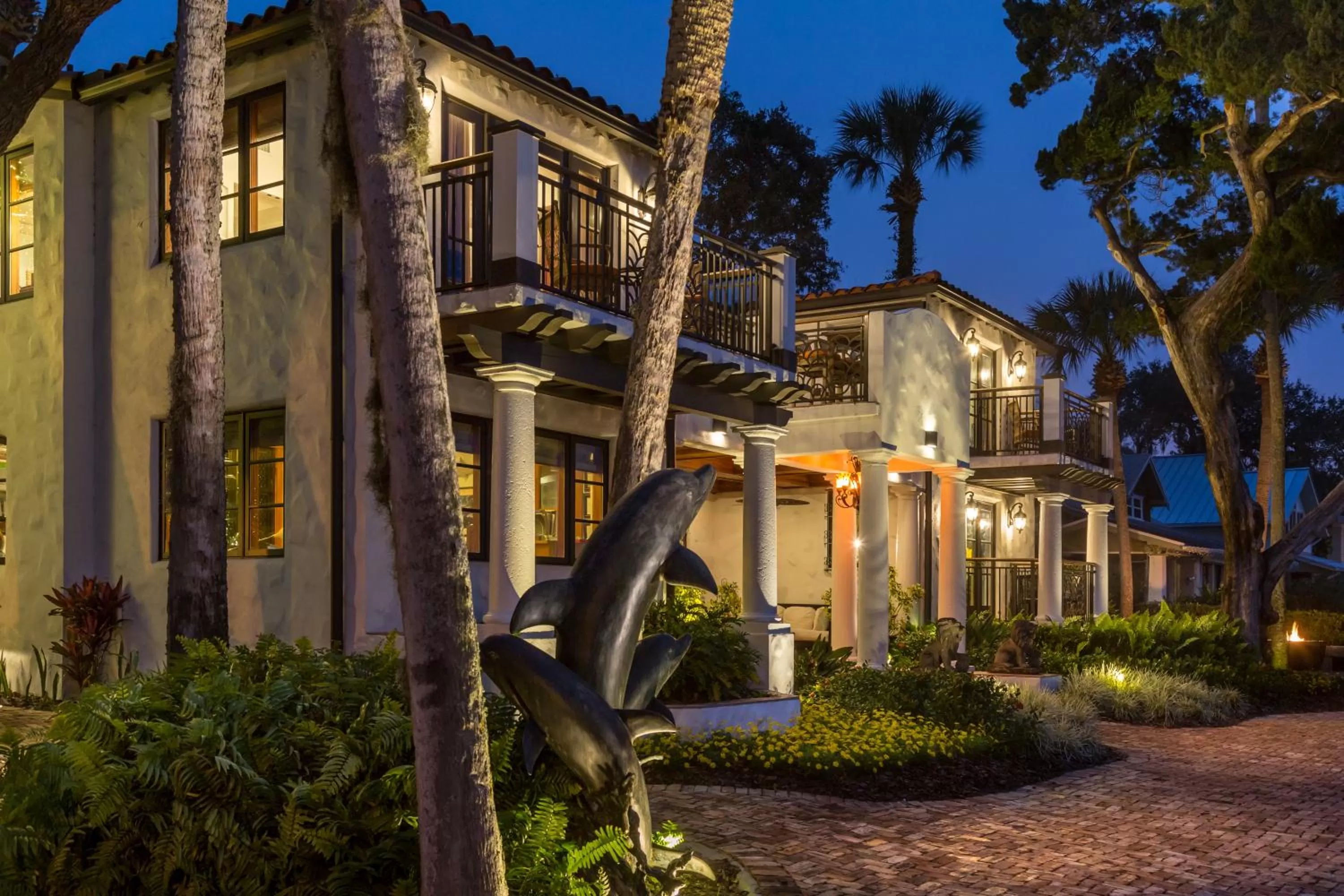 Facade/entrance in Black Dolphin Inn