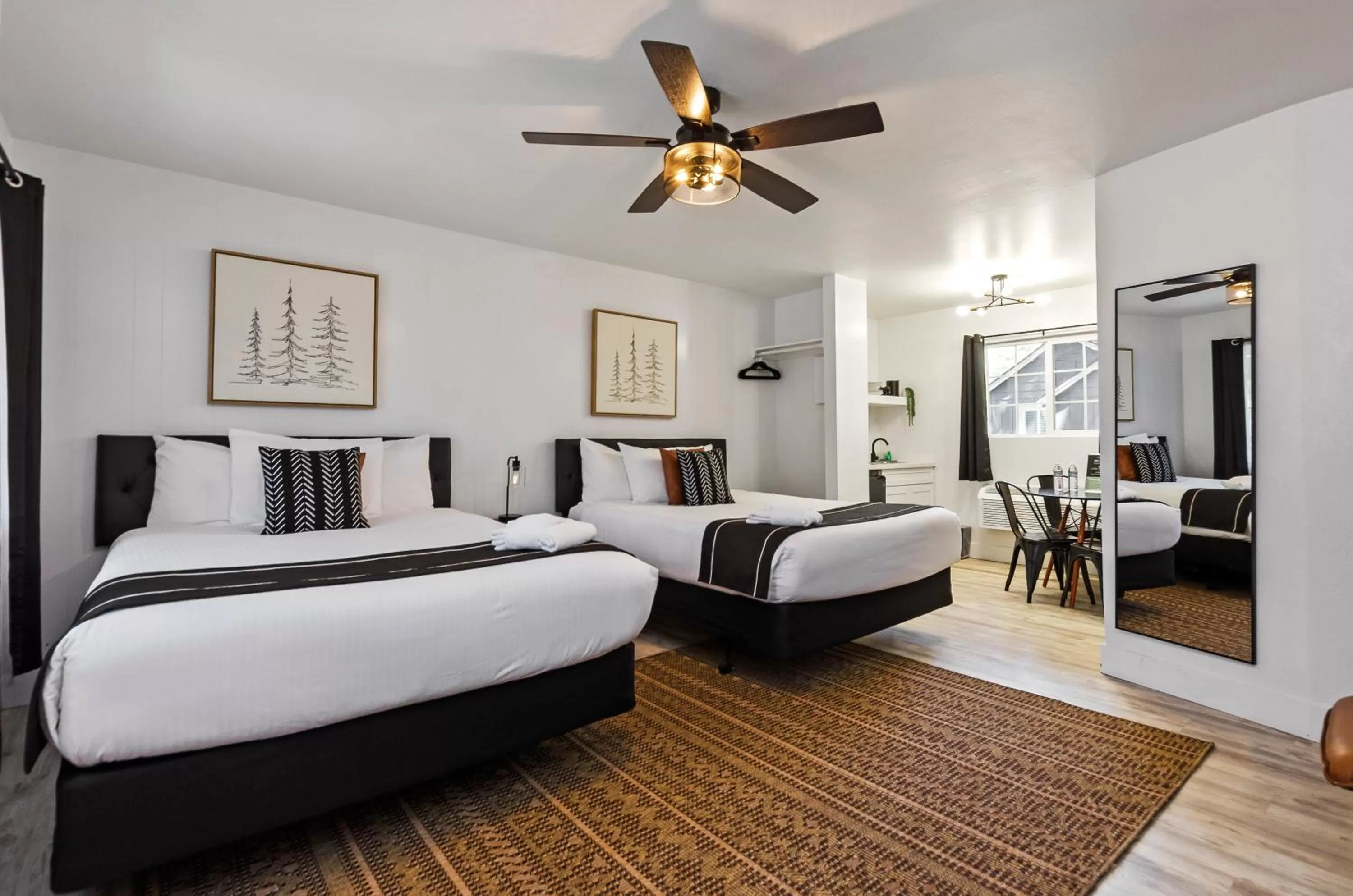 Bed in The Jeffrey Hotel